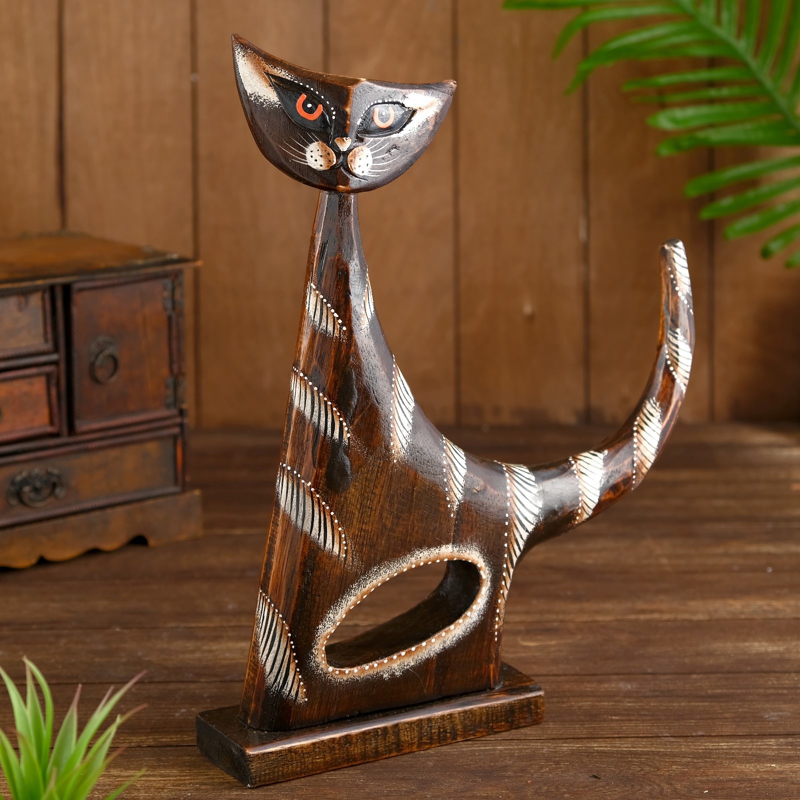 Изображение товара Лунный кот — декоративная фигура из дерева | Simaland