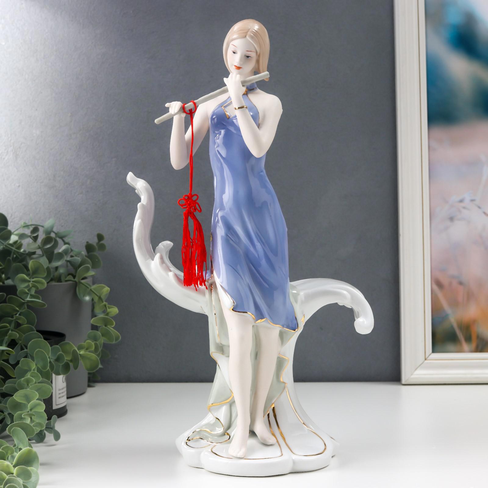 Изображение товара Флейтистка — декоративная керамическая фигура, 35x18,5x12 см