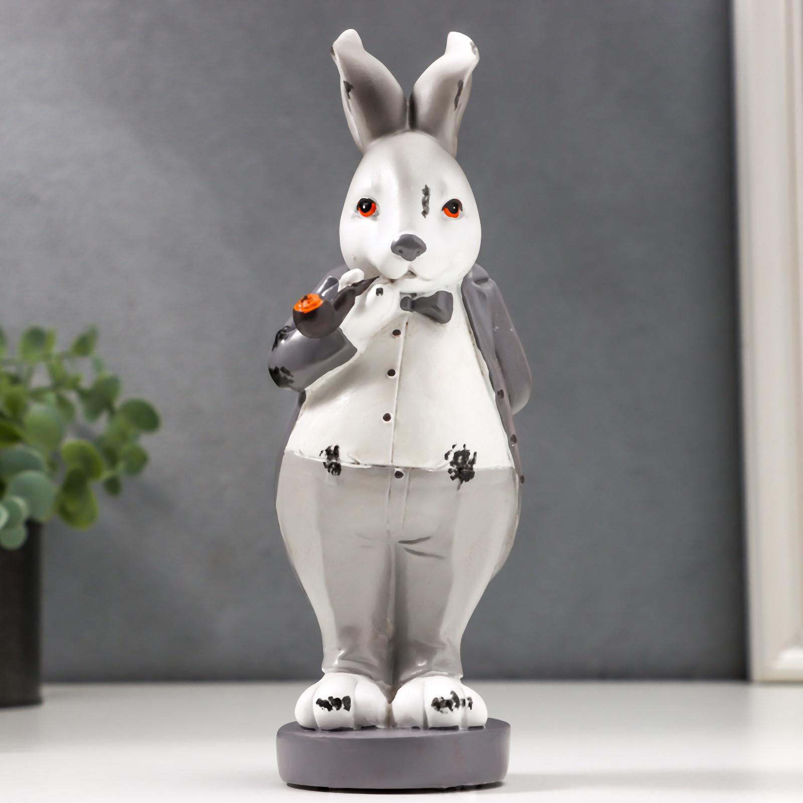 Изображение товара Фигурка сувенирная Simaland Заяц в сером фраке, с трубкой 21x6.5x6 см