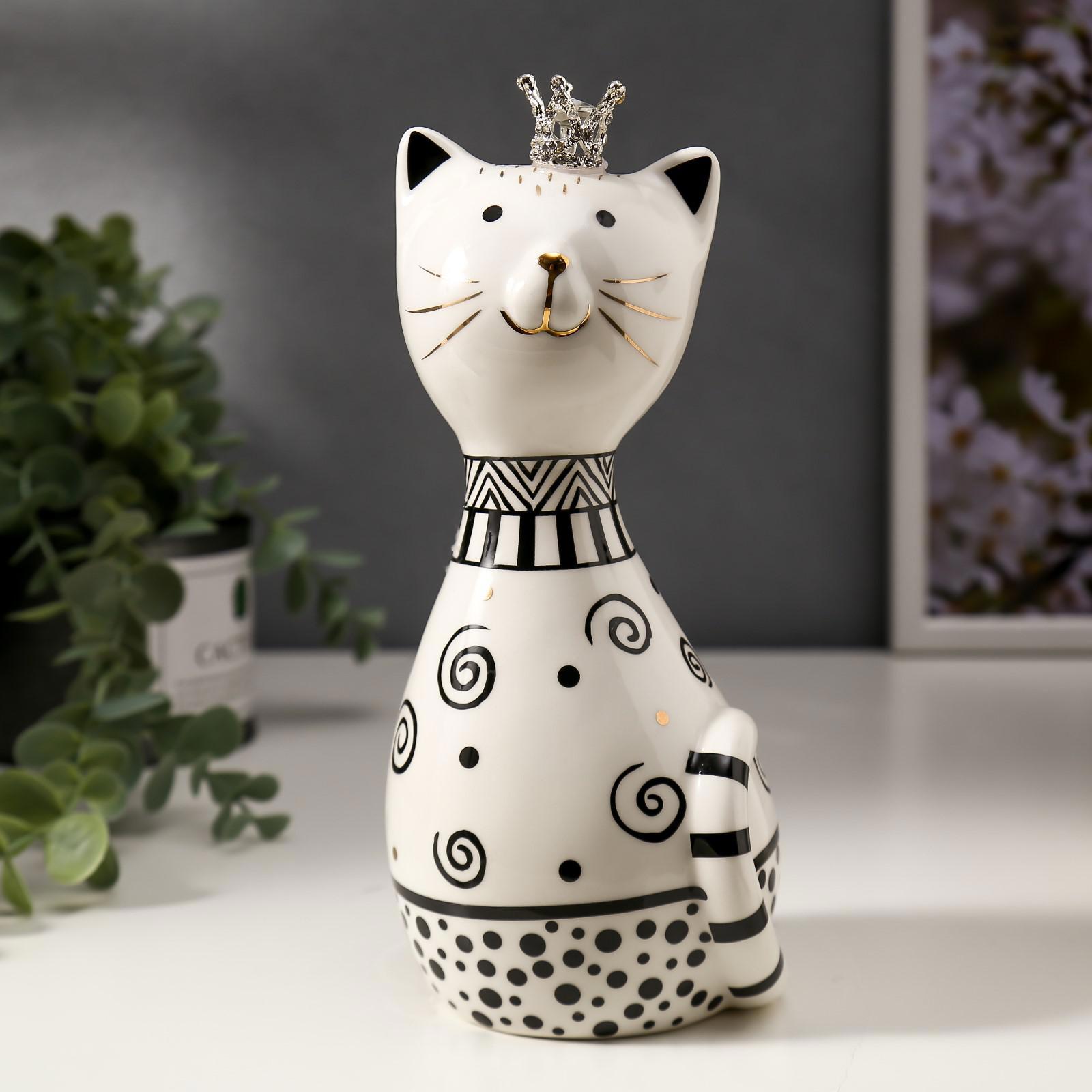 Изображение товара Фигурка сувенирная Simaland "Кошечка в короне с узорами" бело-чёрный с золотом 20.5x8.7x9.2 см