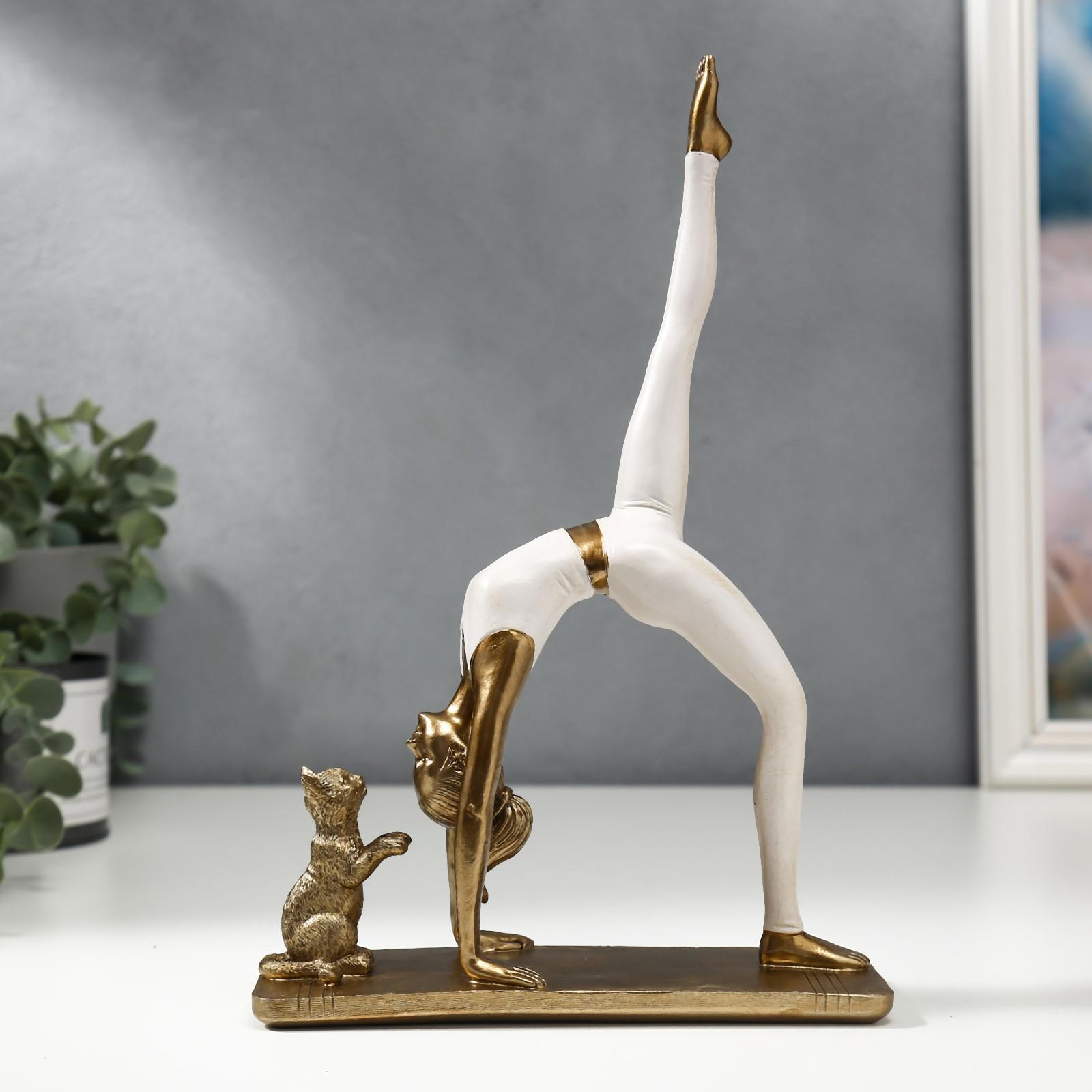 Изображение товара Фигурка сувенирная Simaland "Девушка в позе перевернутого посоха, с кошкой" 27.5x17.5x6.5 см