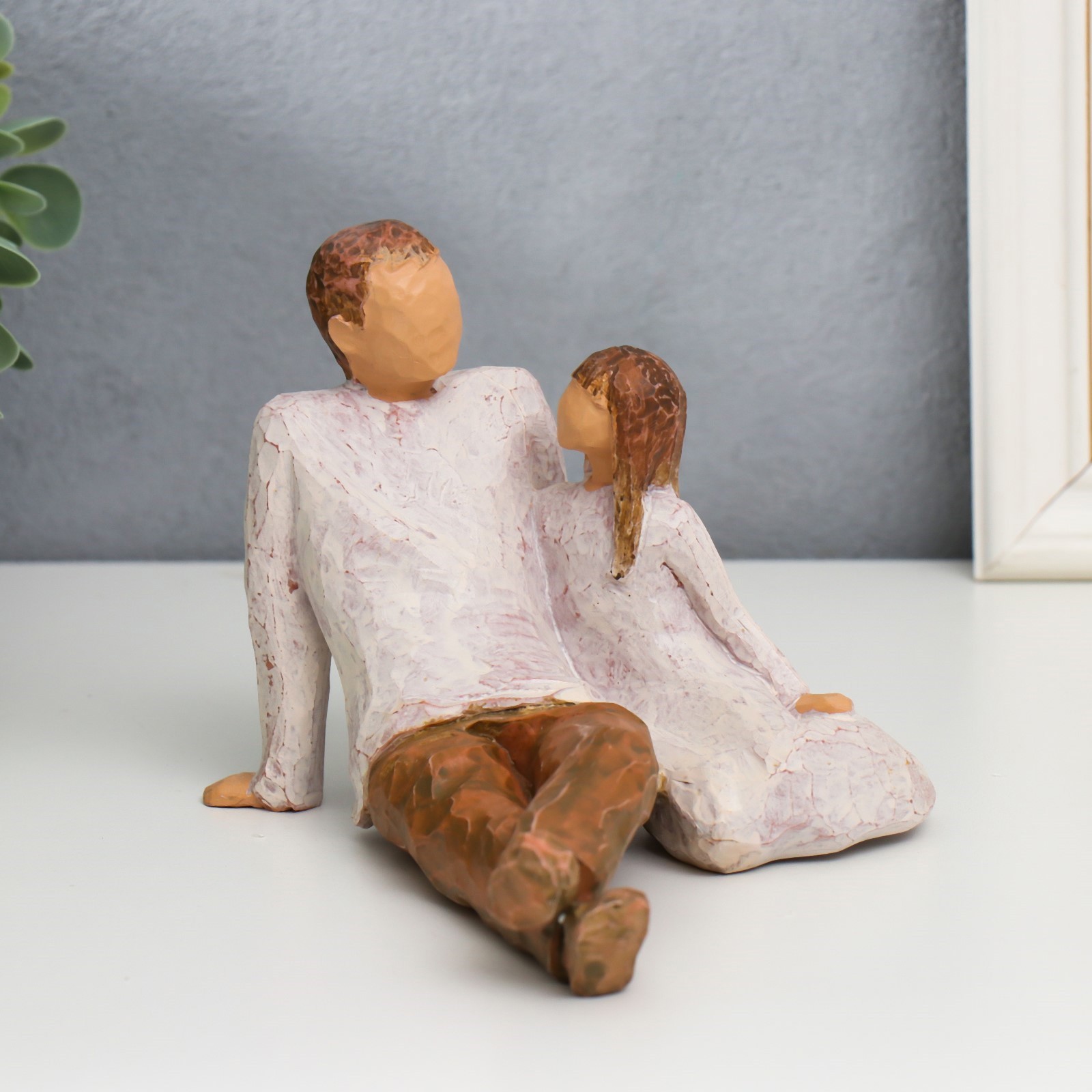 Изображение товара Фигурка сувенирная Simaland Папа с дочерью 12x17.5x13 см