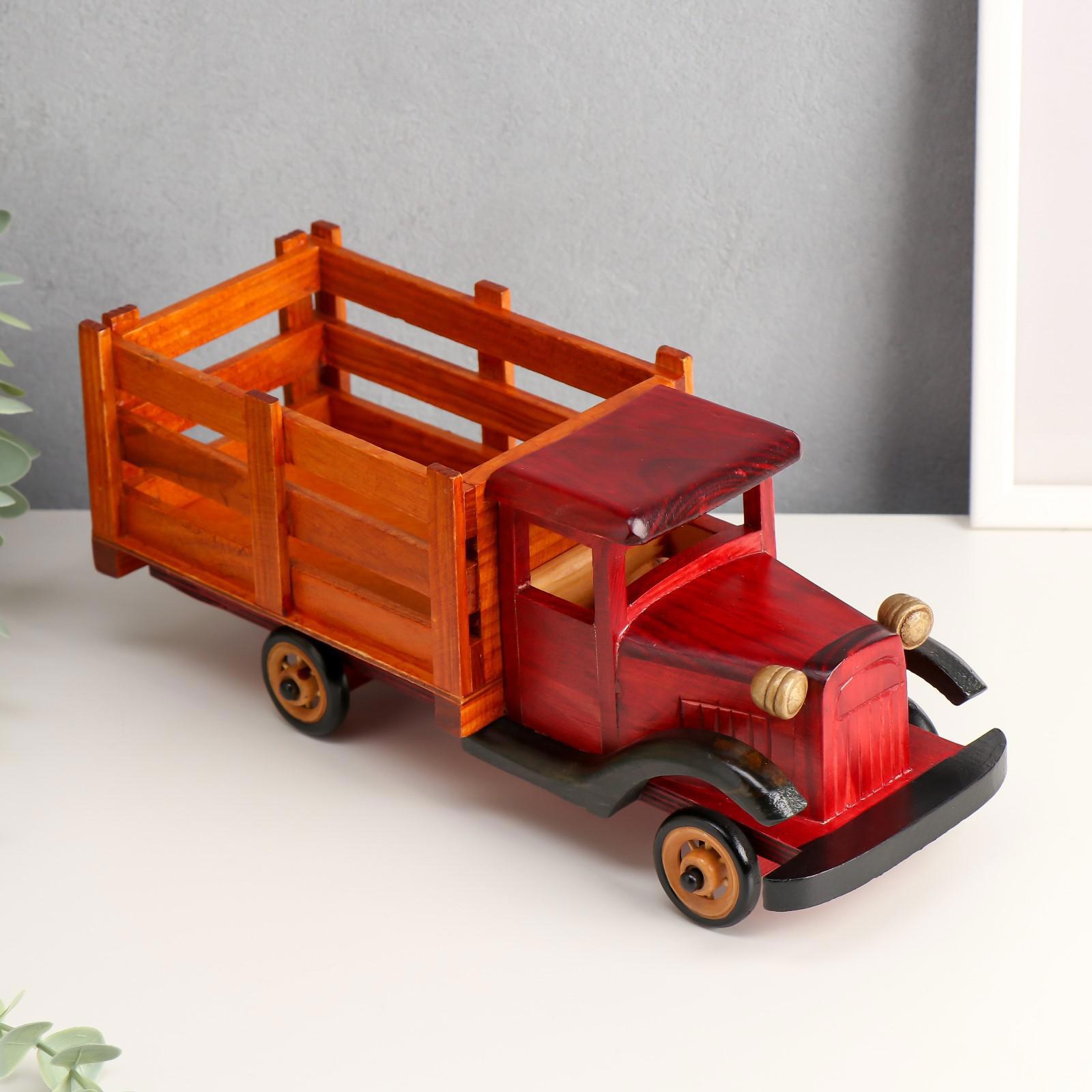 Изображение товара Деревянная фигура СимаЛенд Грузовичок ретро 13x30.5x10 см