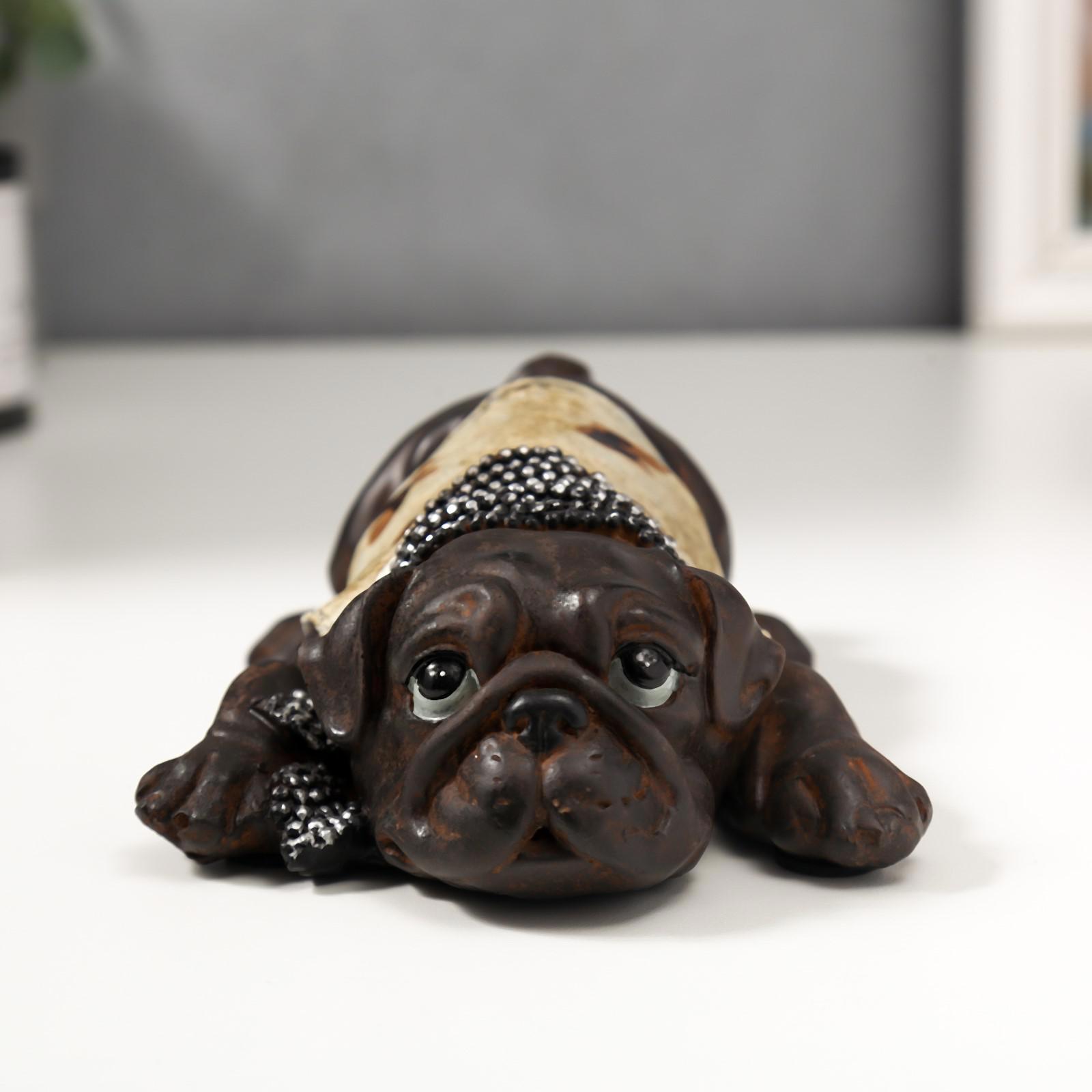 Изображение товара Фигурка сувенирная Simaland Мопс в футболке с косынкой под бронзу 5.5x18x11 см