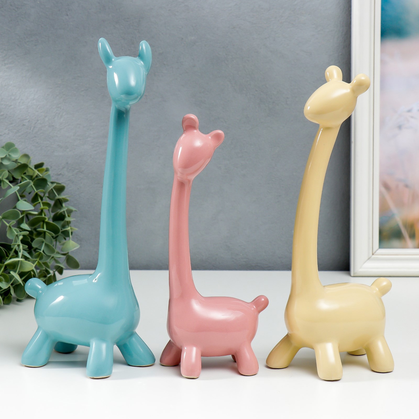 Изображение товара Сувенир Simaland "Три жирафа" маршмеллоу набор 3 шт 9x22 26x11 29x10 см