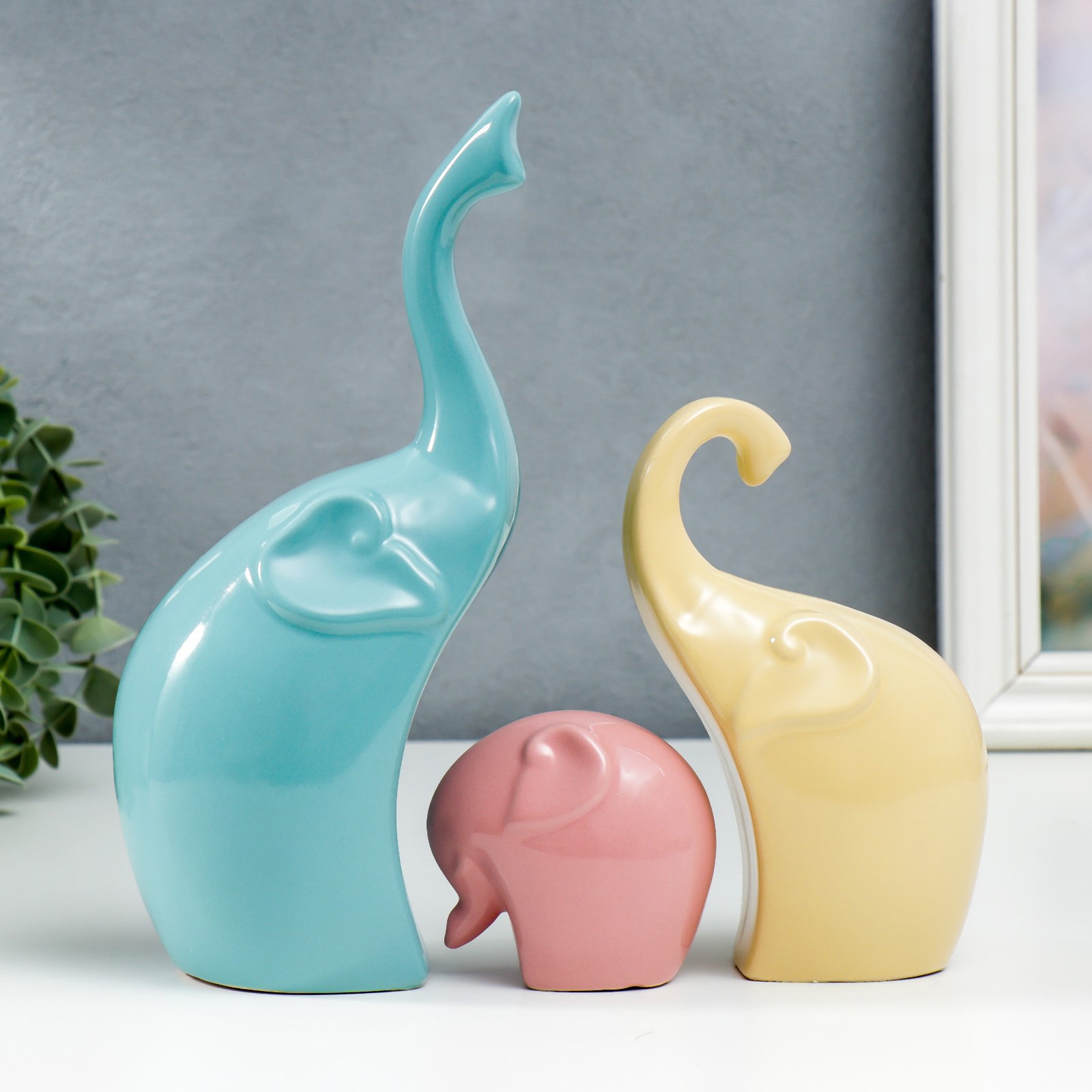 Изображение товара Сувенир Simaland "Семья слонов" маршмеллоу набор 3 шт 7x6 15x6.5 23x7.5 см