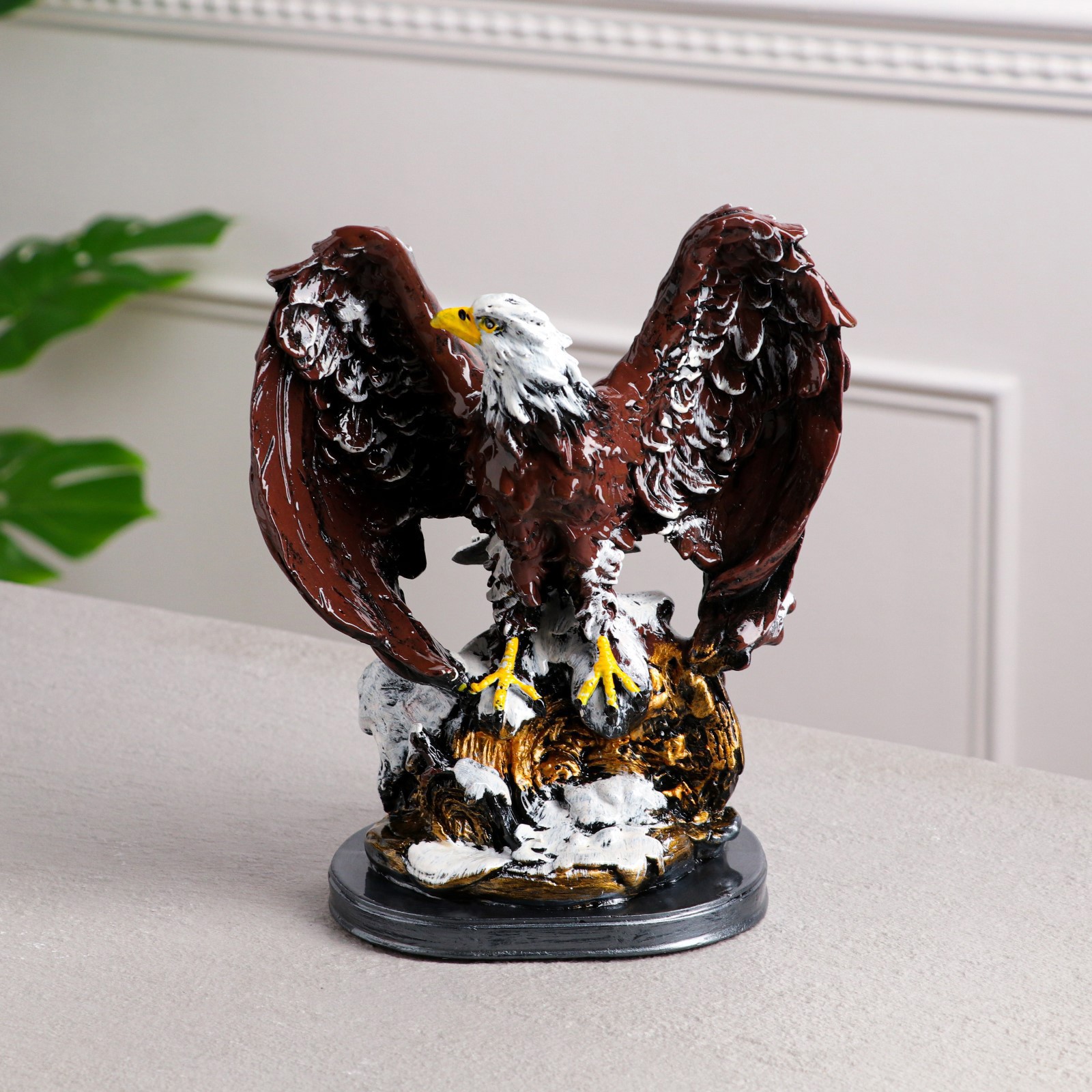 Изображение товара Статуэтка "Орел" разноцветная гипс 25 см