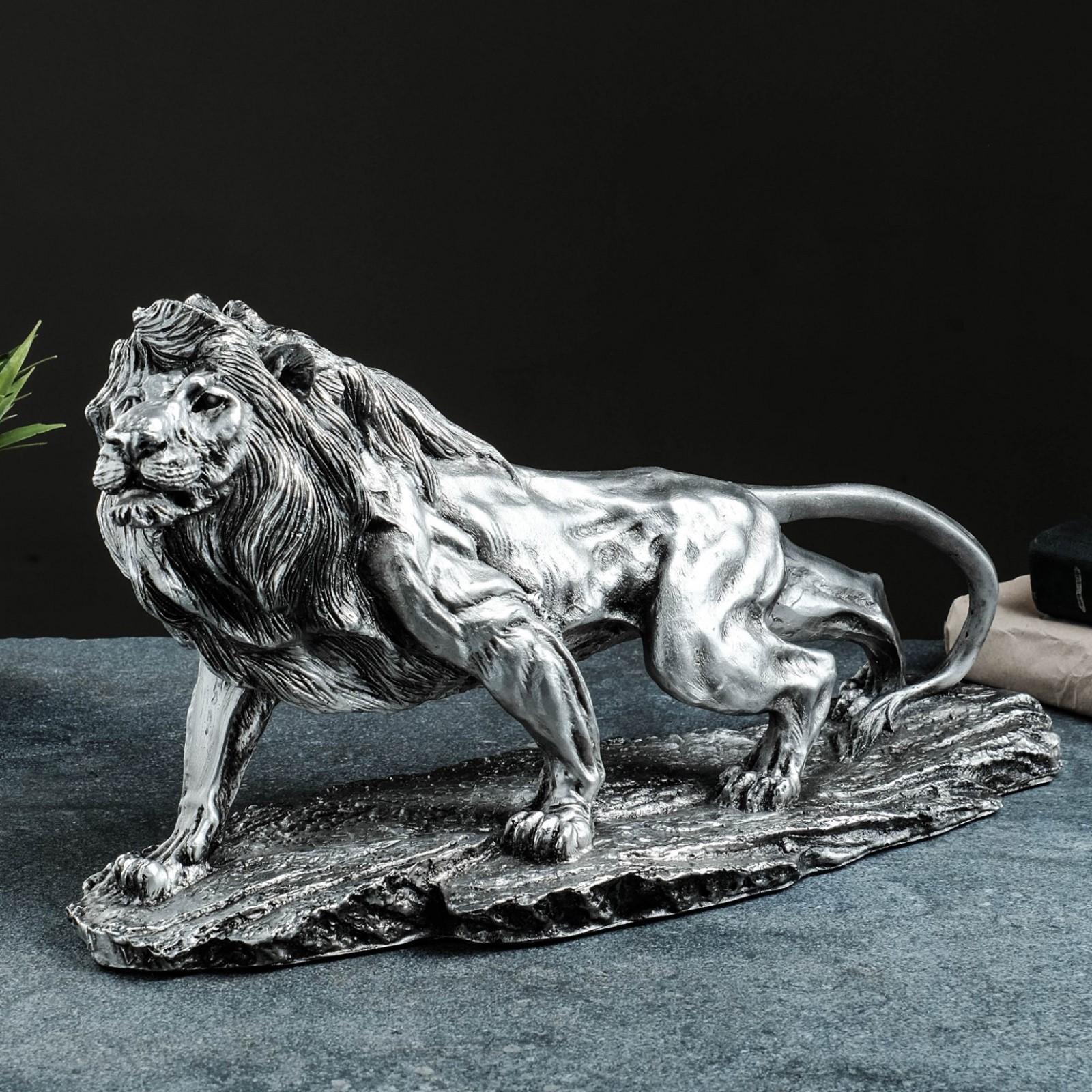 Изображение товара Фигура "Лев на камне" 25x45x13 см, сталь