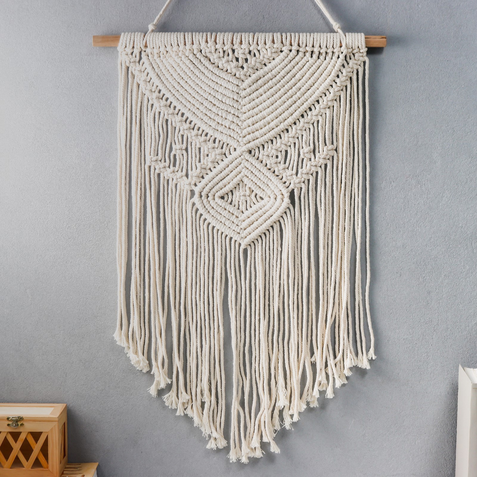 Изображение товара Панно макраме "Ожерелье" 67x45 см натуральное