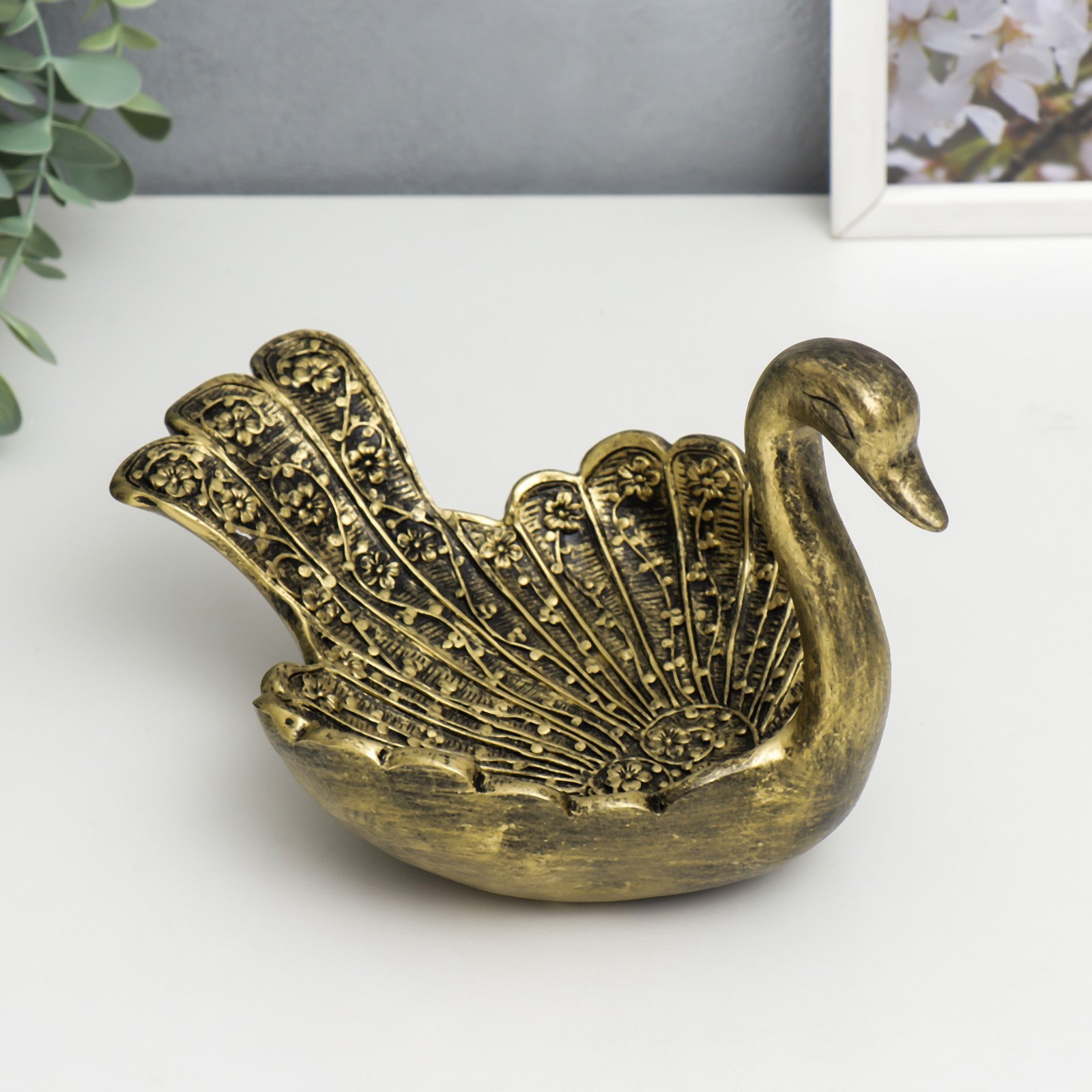 Изображение товара Подставка интерьерная «Лебедь» под латунь 21x14x15 см
