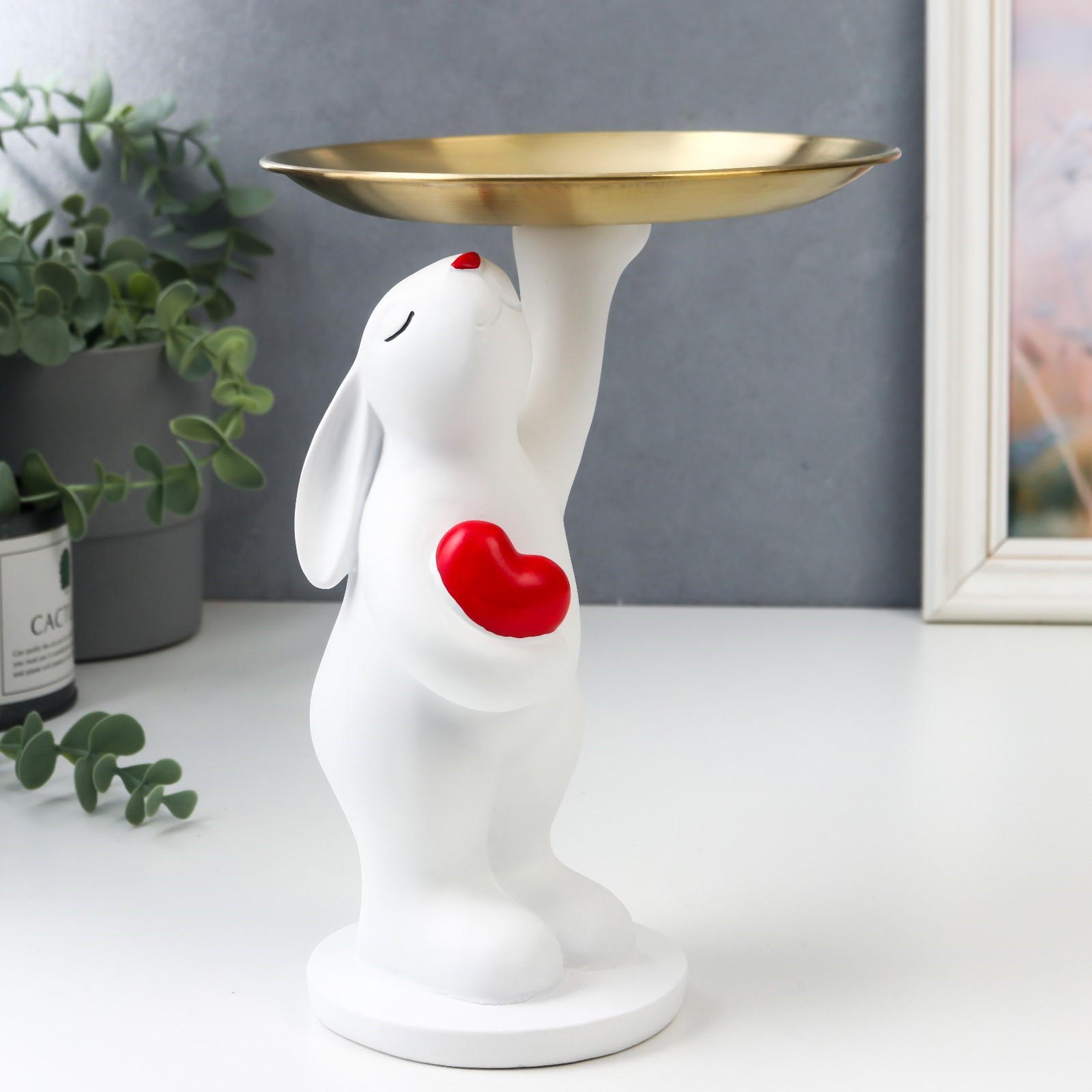 Изображение товара Подставка интерьерная "Белый зайчик с сердцем" 20.5x10.5x13.2 см