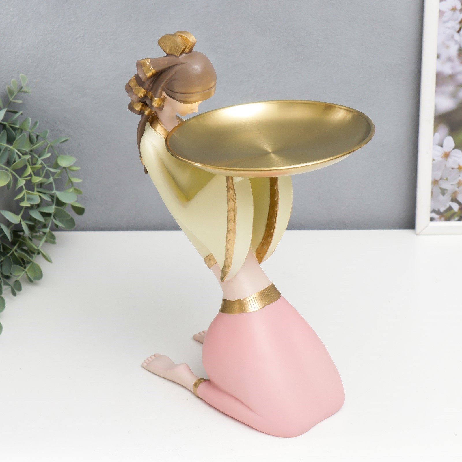 Изображение товара Подставка интерьерная "Девушка в африканском наряде" жёлто-розовый 35x12x23 см