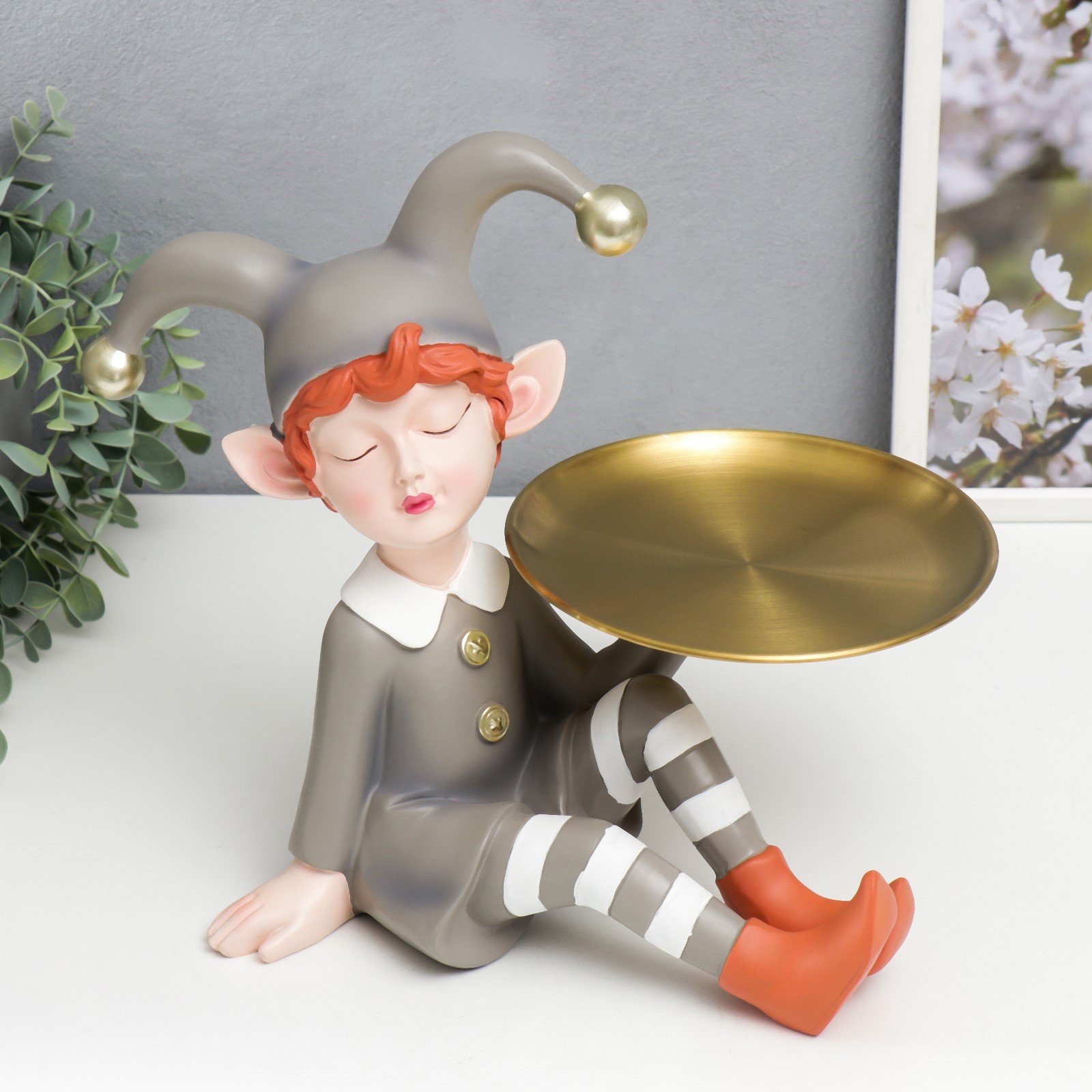 Изображение товара Подставка интерьерная Малыш в костюме Скомороха серый 28x26x20 см