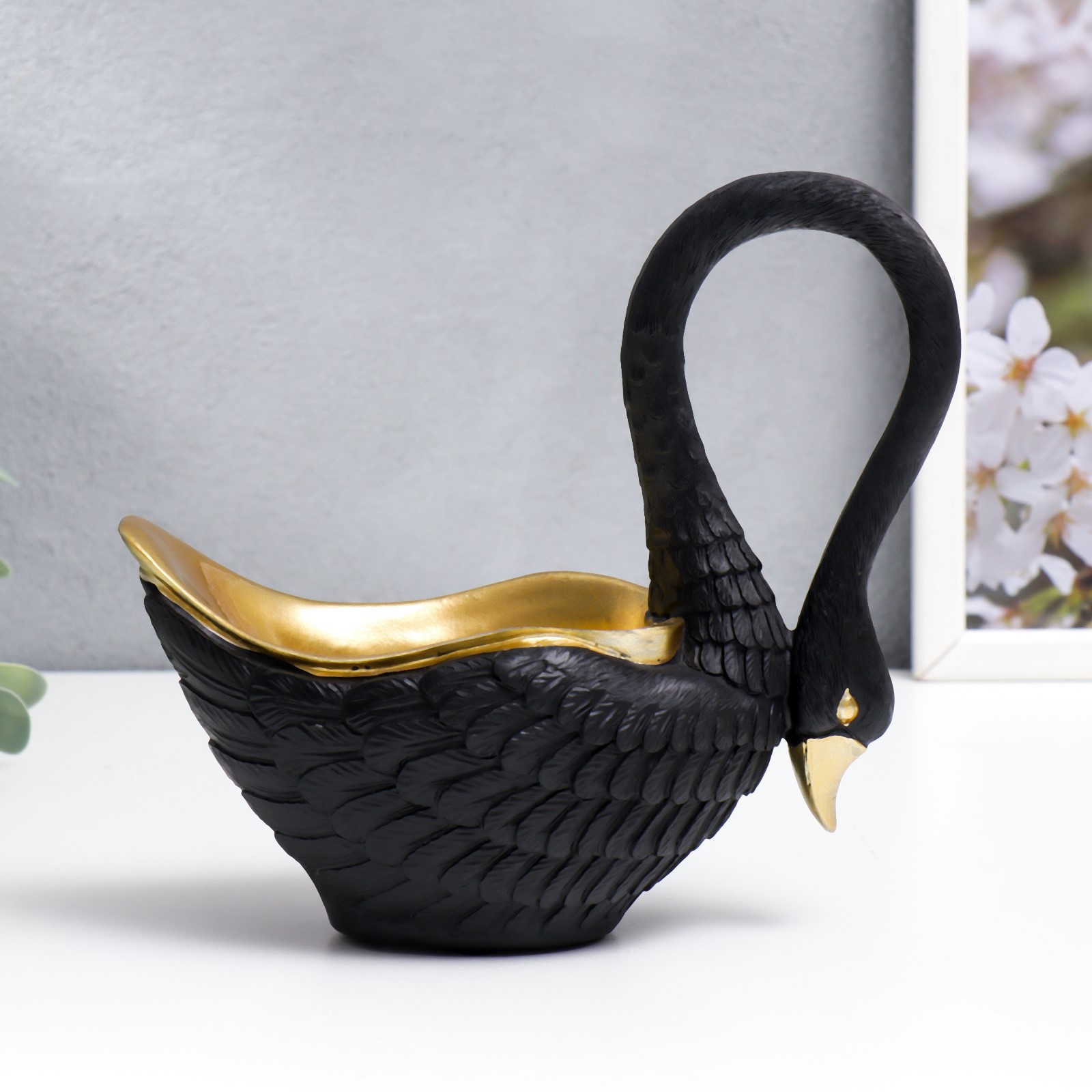 Изображение товара Подставка интерьерная "Чёрный лебедь" 18x8x20 см
