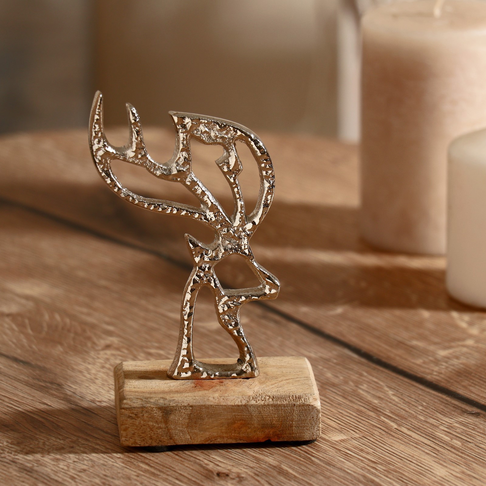 Изображение товара Сувенир Олень на подставке; декоративная фигура 8x4x14 см