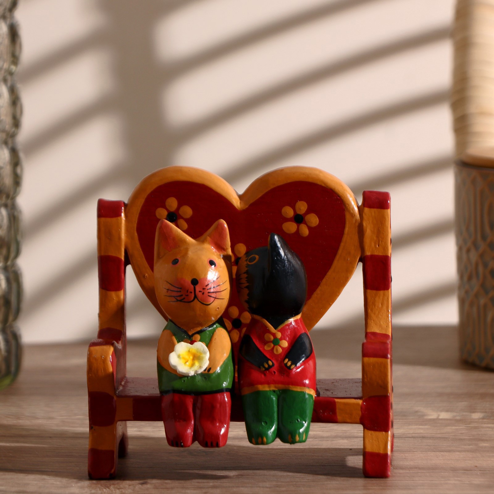 Изображение товара Сувенир интерьерный "Парочка на лавочке" дерево 12x7x12 см Изображение товара Сувенир интерьерный "Парочка на лавочке" дерево 12x7x12 см