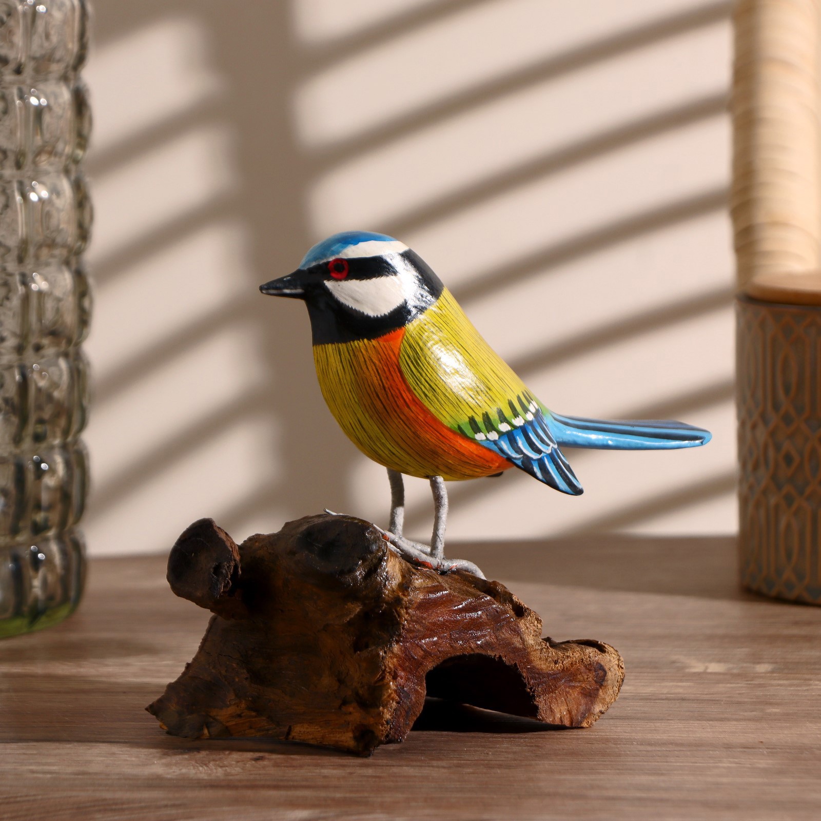 Изображение товара Сувенир интерьерный "Птичка жёлтая" дерево 14x6x22 см