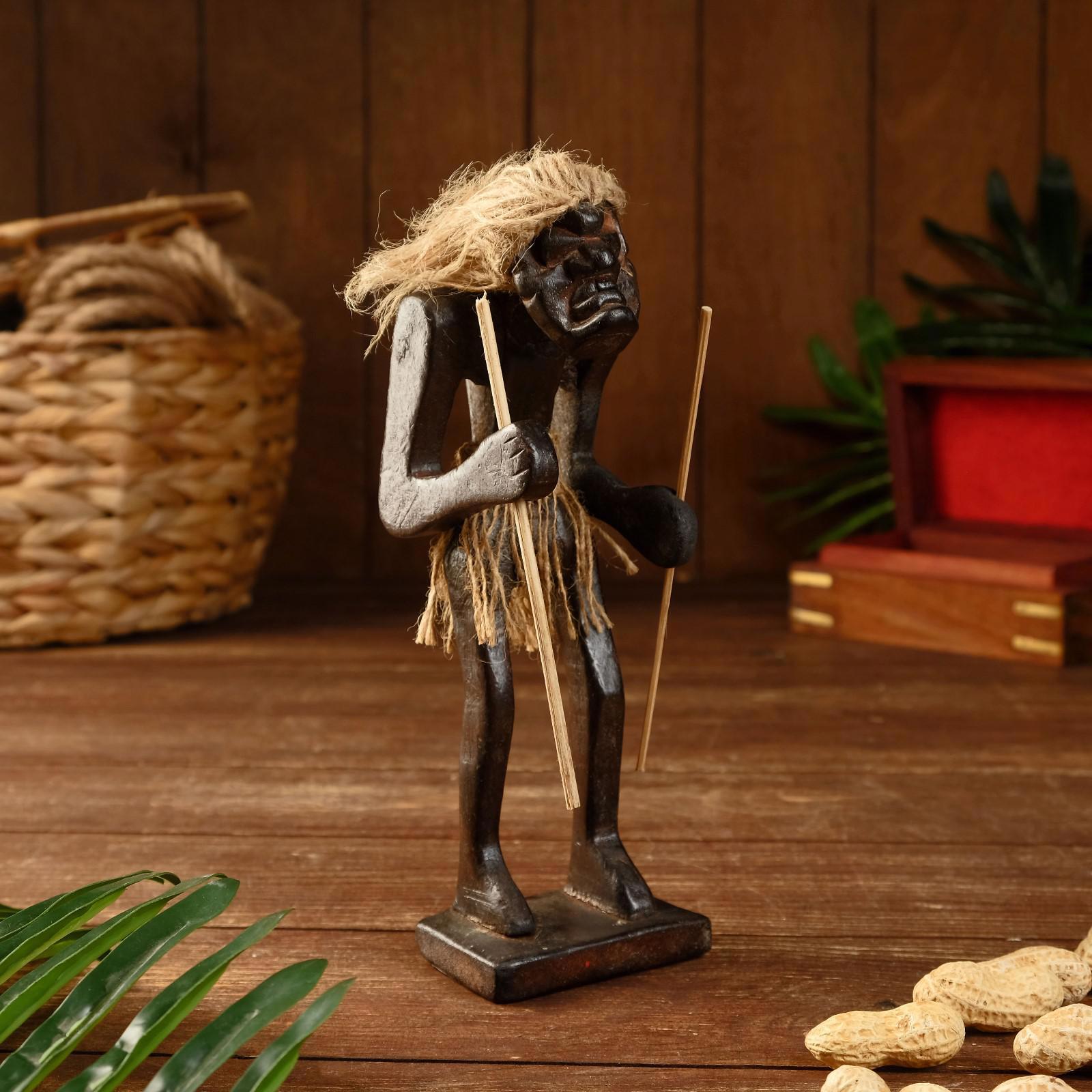 Изображение товара Сувенир интерьерный Абориген-рыцарь, 24 см — деревянная фигура