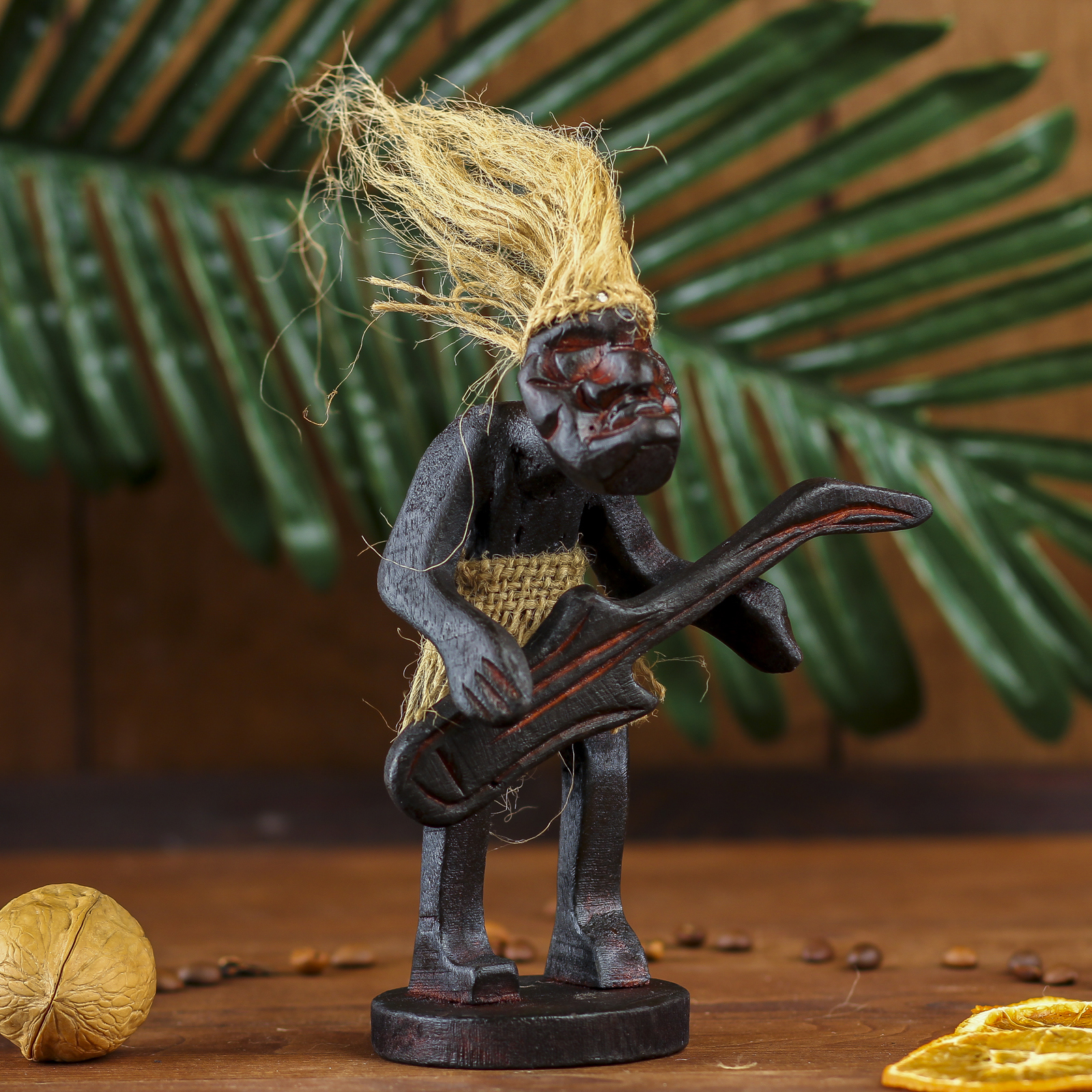 Изображение товара Сувенир интерьерный "Абориген-гитарист" 16x10x8 см