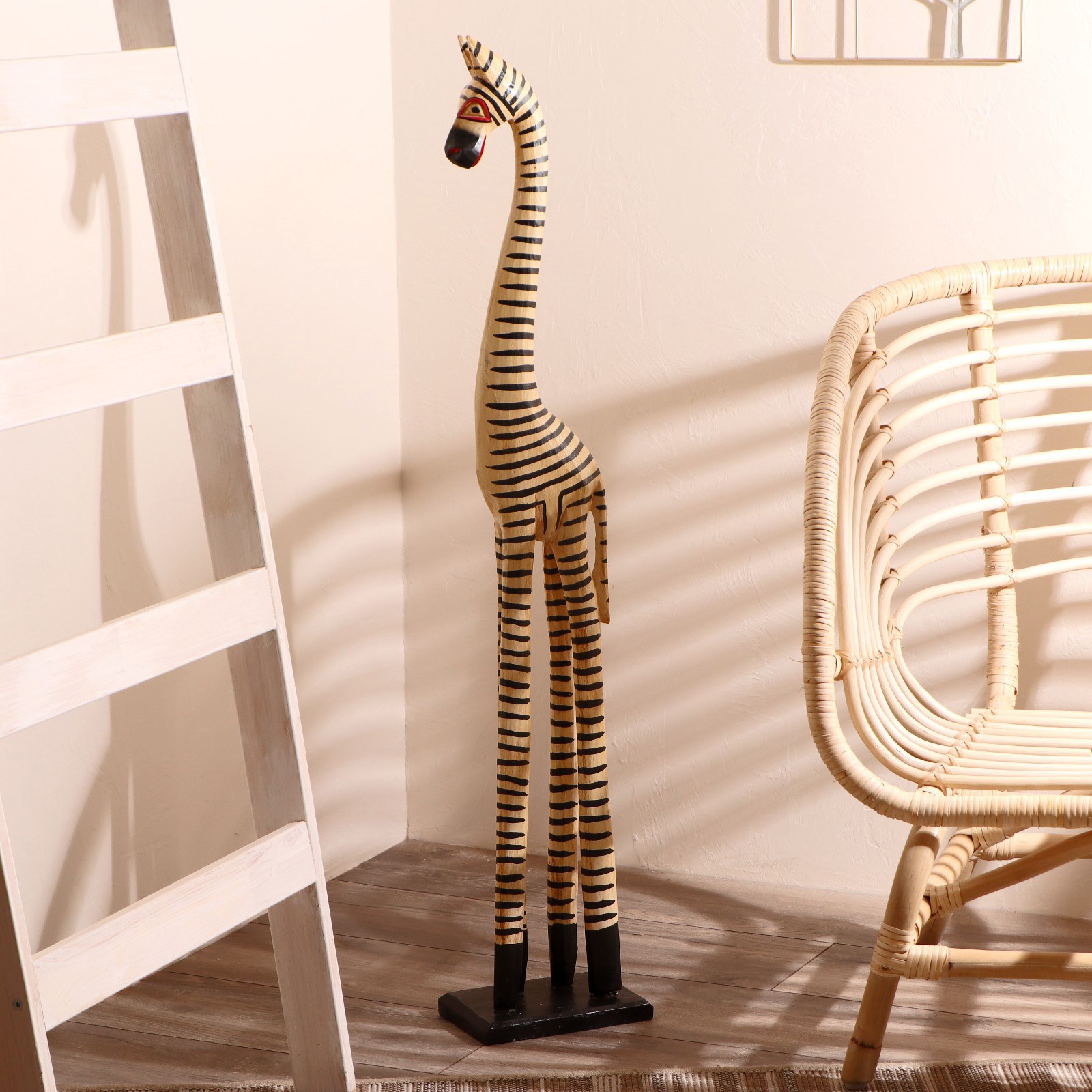 Изображение товара Сувенир интерьерный "Зебра Сафари" 14x22x100 см