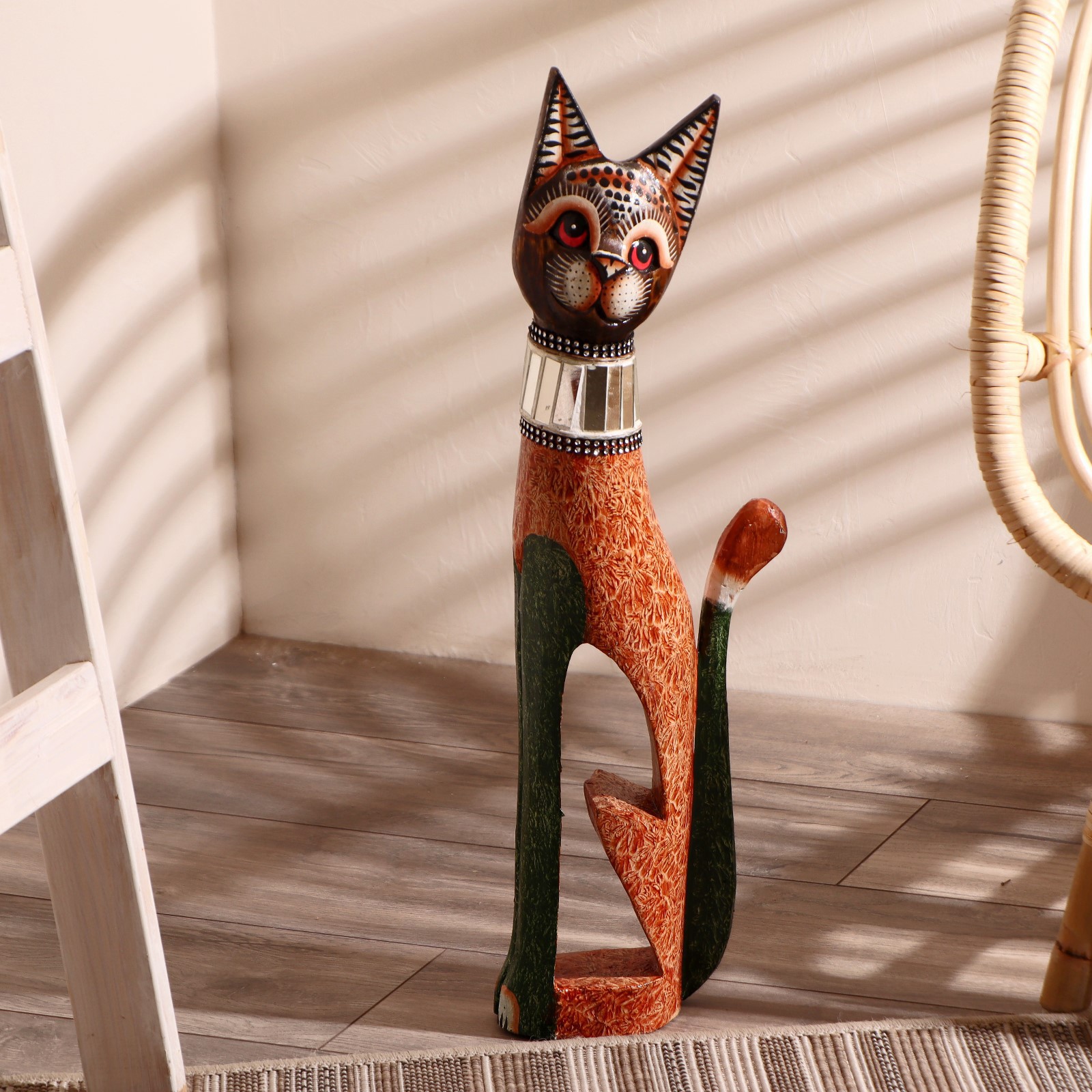 Изображение товара Декоративная фигура SIMALAND Кошка в зеркальном ошейнике