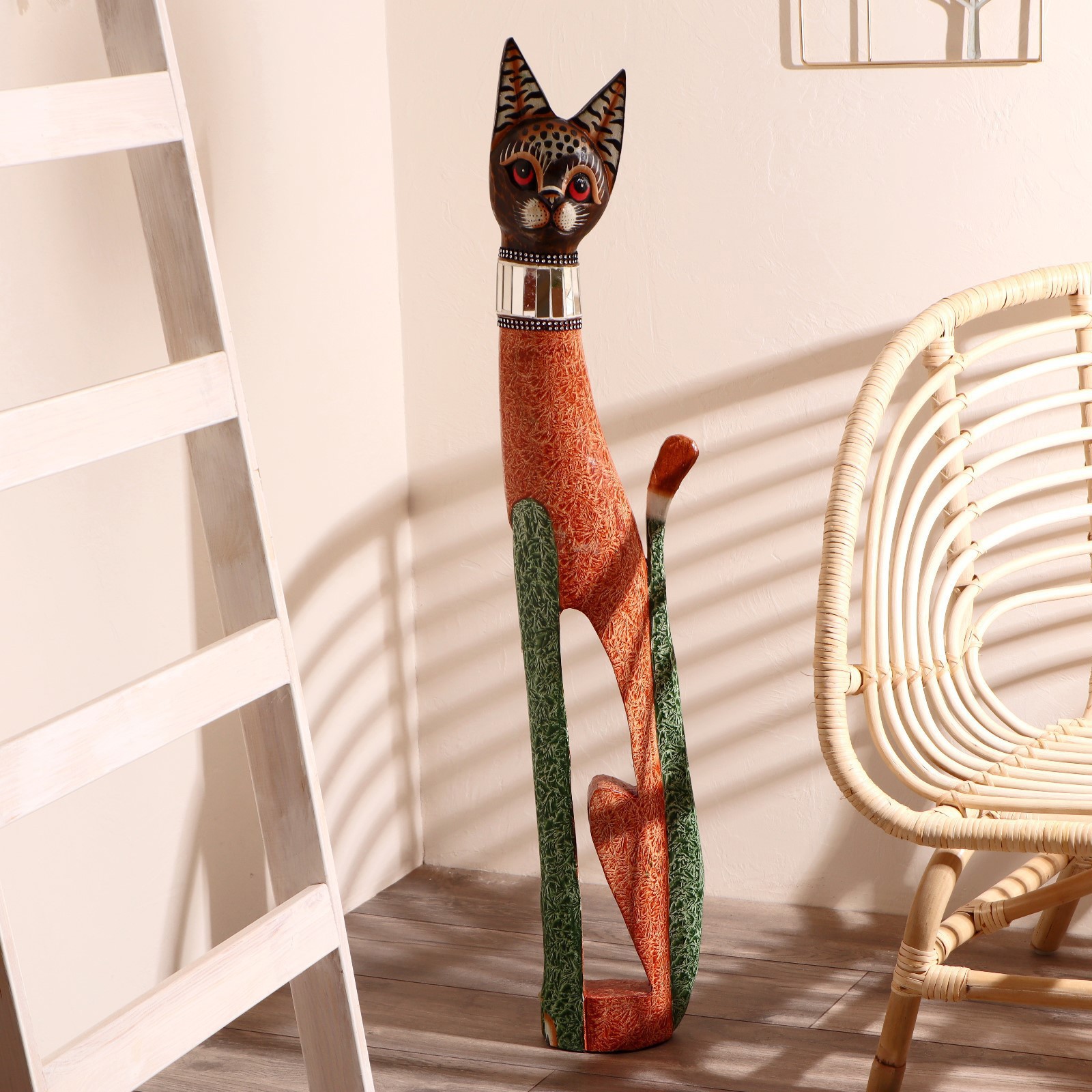 Изображение товара Сувенир интерьерный "Кошка в зеркальном ошейнике" 80x13x7 см