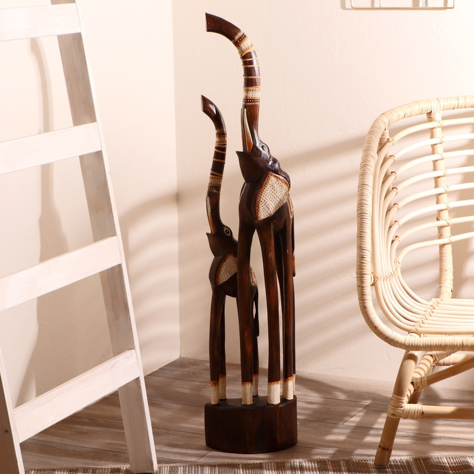 Изображение товара Сувенир интерьерный "Слон и слонёнок на подставке" 100x22x20 см