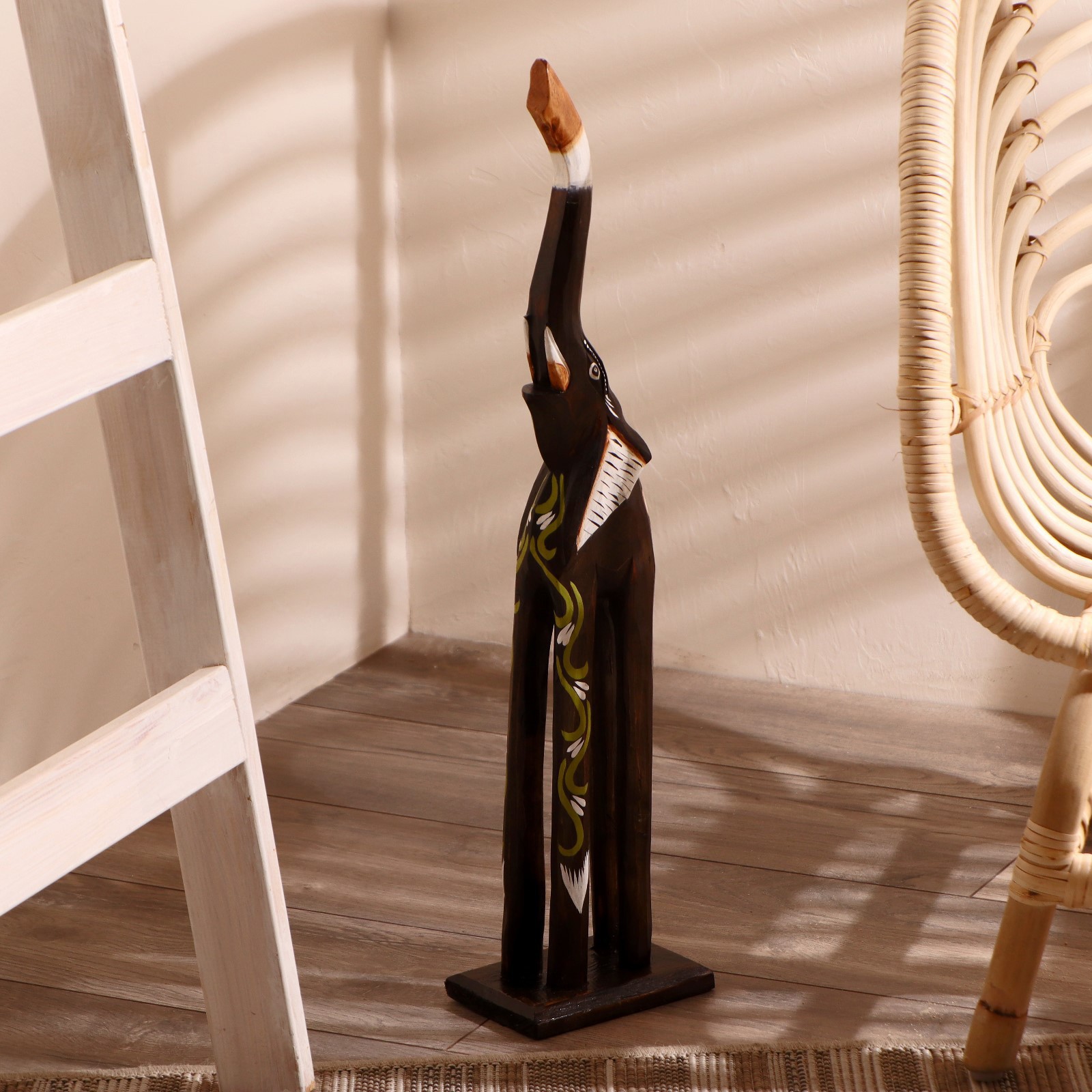 Изображение товара Сувенир интерьерный "Слон завитки и мазки" высота 60 см