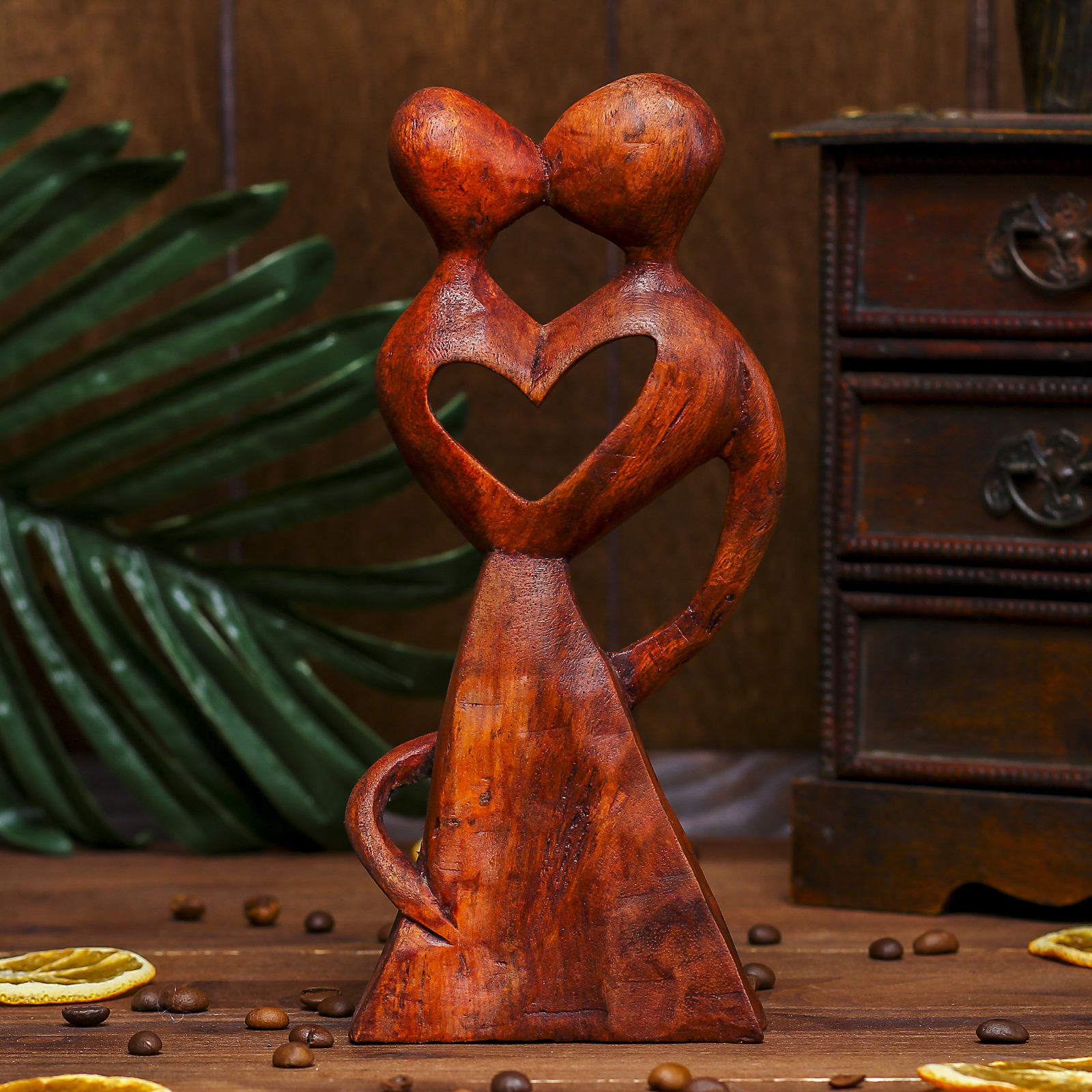 Изображение товара Сувенир интерьерный «Узы брака» 20x9x3 см — декоративная фигура из дерева