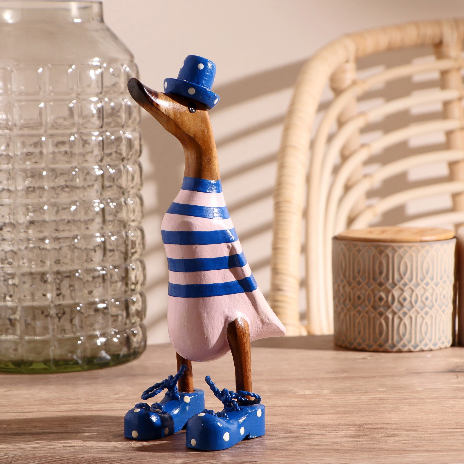 Изображение товара Сувенир интерьерный "Утка в розово-голубой одежде" 13x9x27 см