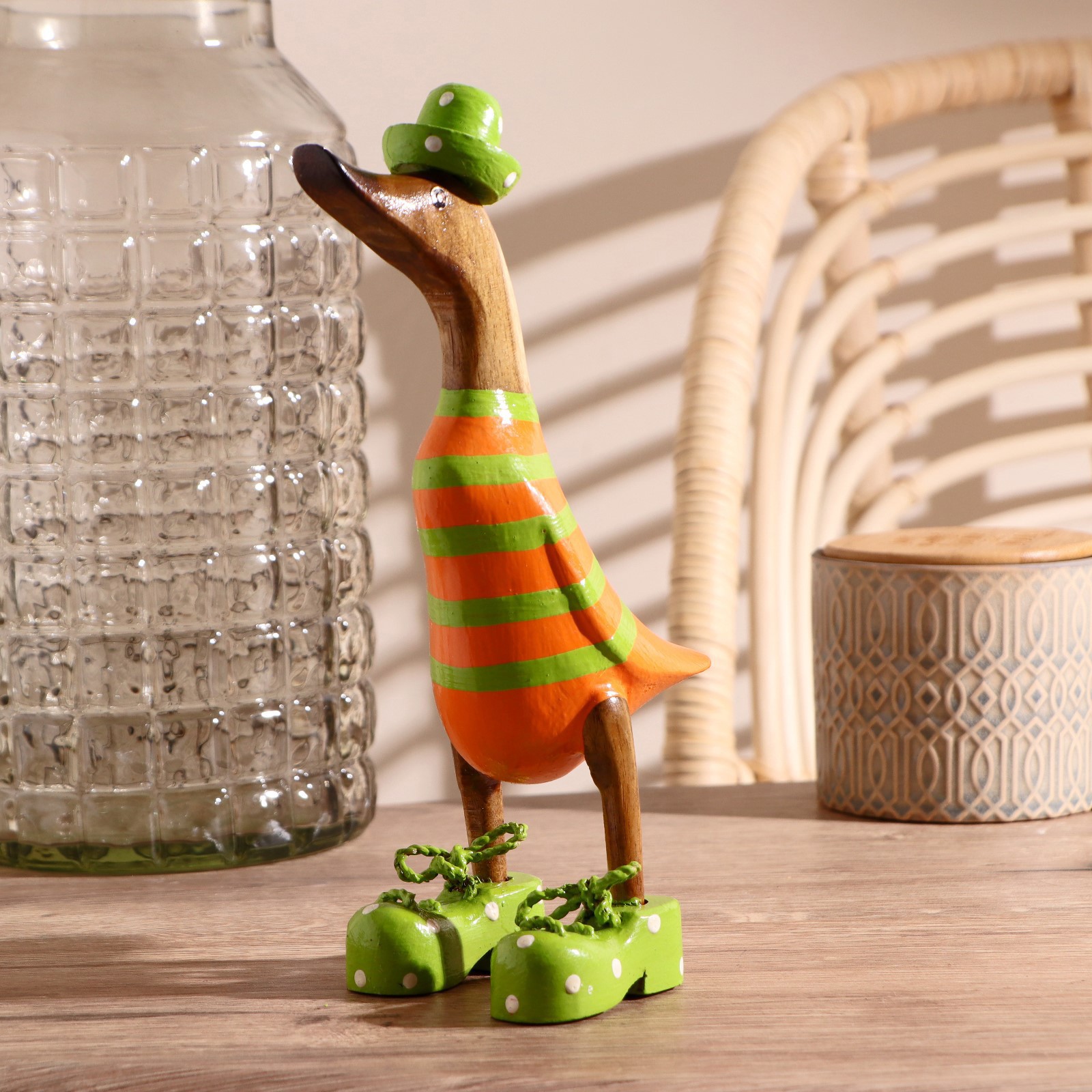 Изображение товара Сувенир интерьерный "Утка в оранжево-зеленом костюме" 13x9x27 см