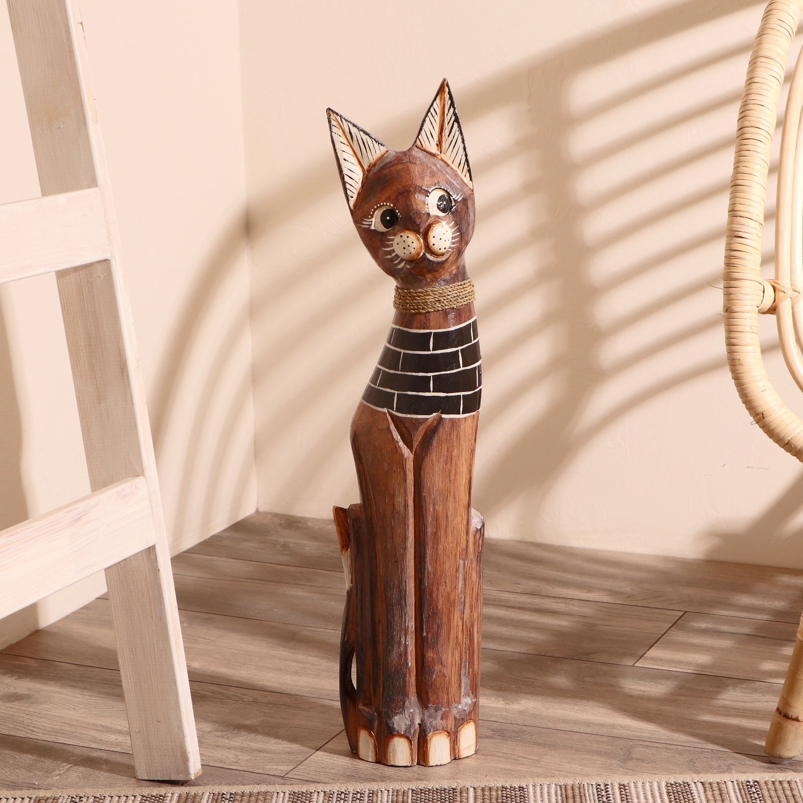 Изображение товара Сувенир интерьерный "Хитрая кошечка" 9x15x80 см