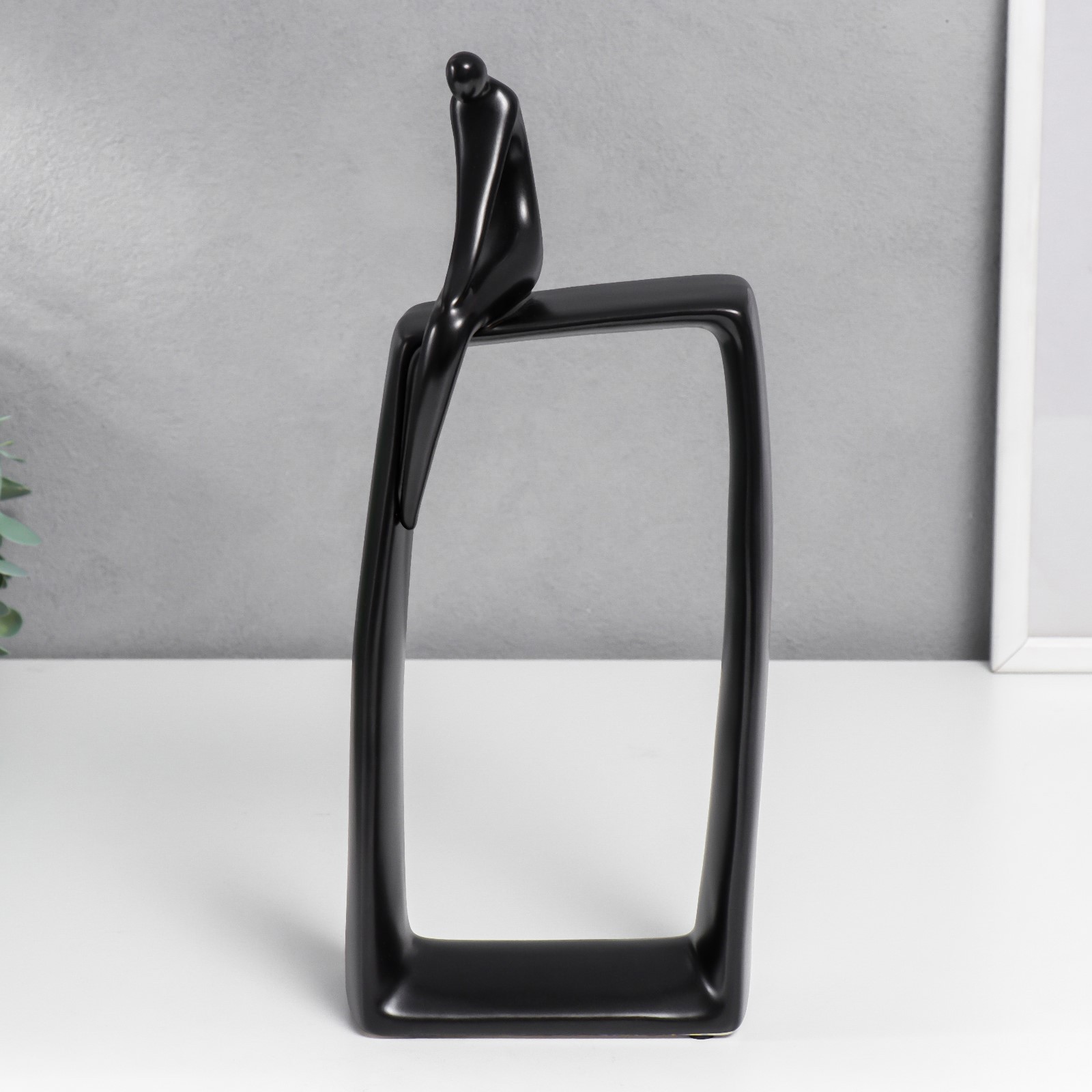 Изображение товара Сувенир интерьерный Абстракция Фигура человека Прямоугольник чёрный 33.5x7x15.5 см