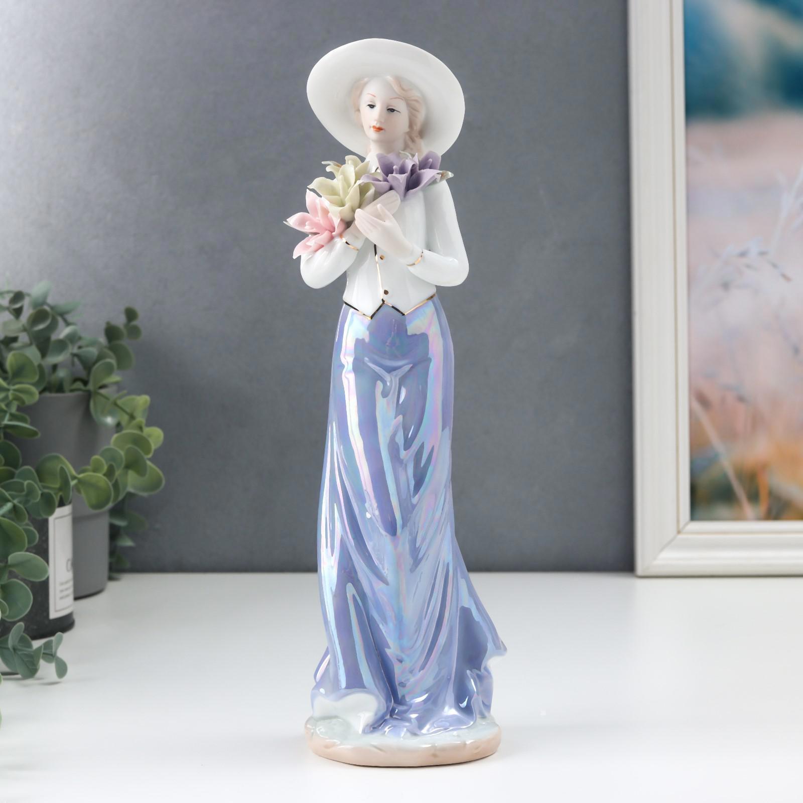 Изображение товара Сувенир интерьерный Девушка с охапкой цветов 29x9x7.5 см