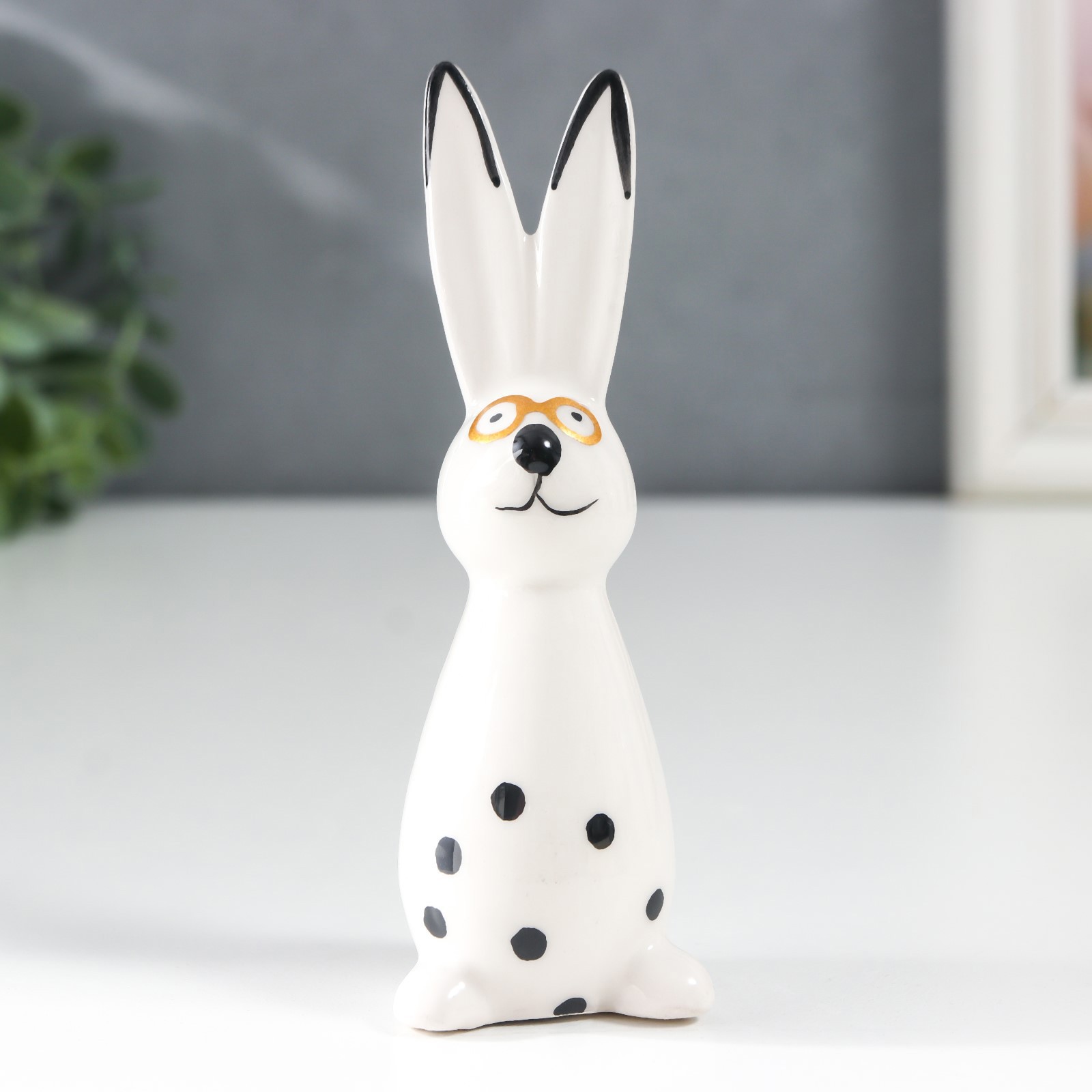 Изображение товара Сувенир интерьерный "Зайчишка в горошек" 3.7x3.2x10.5 см