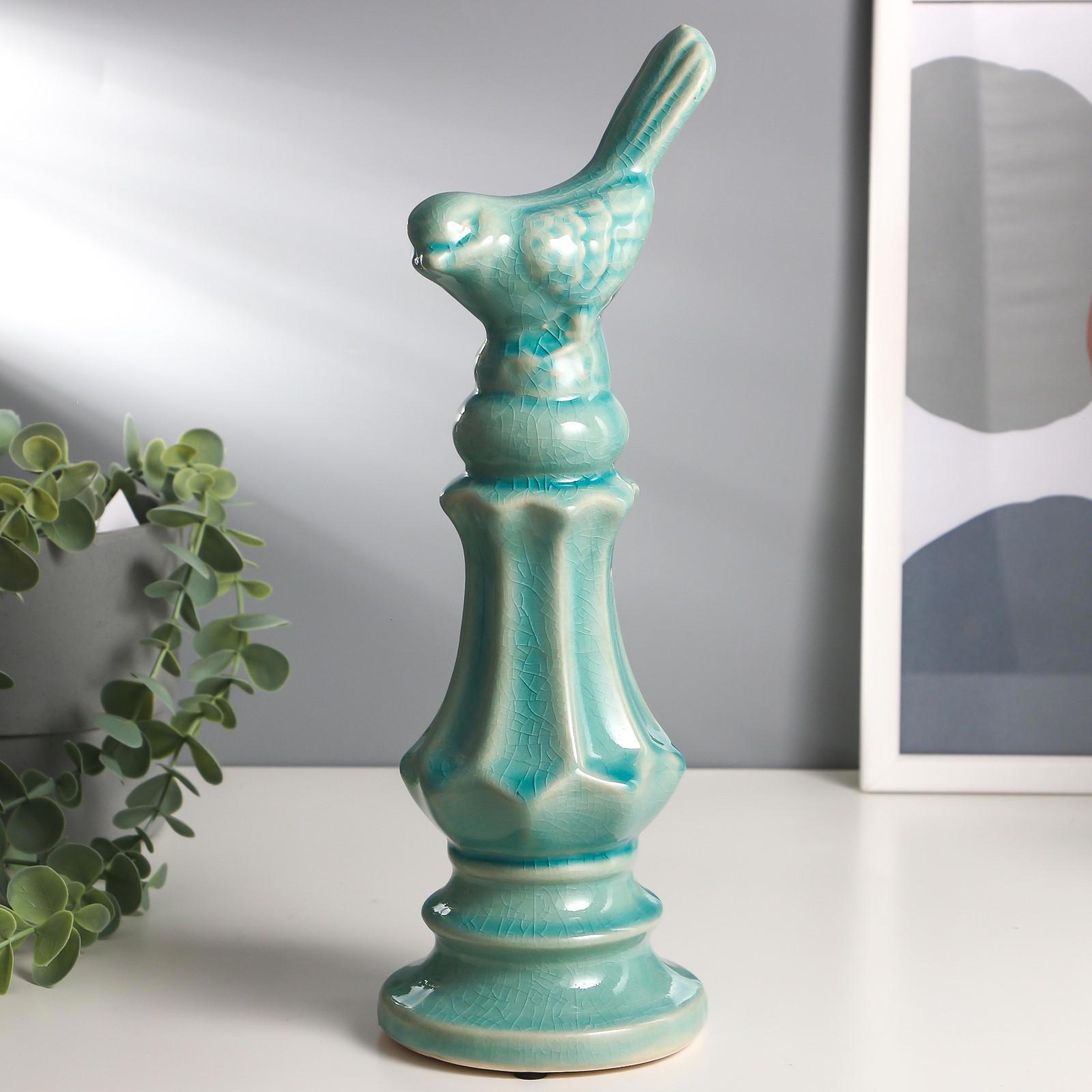 Изображение товара Птица на колонне — декоративная керамическая фигура, бирюза
