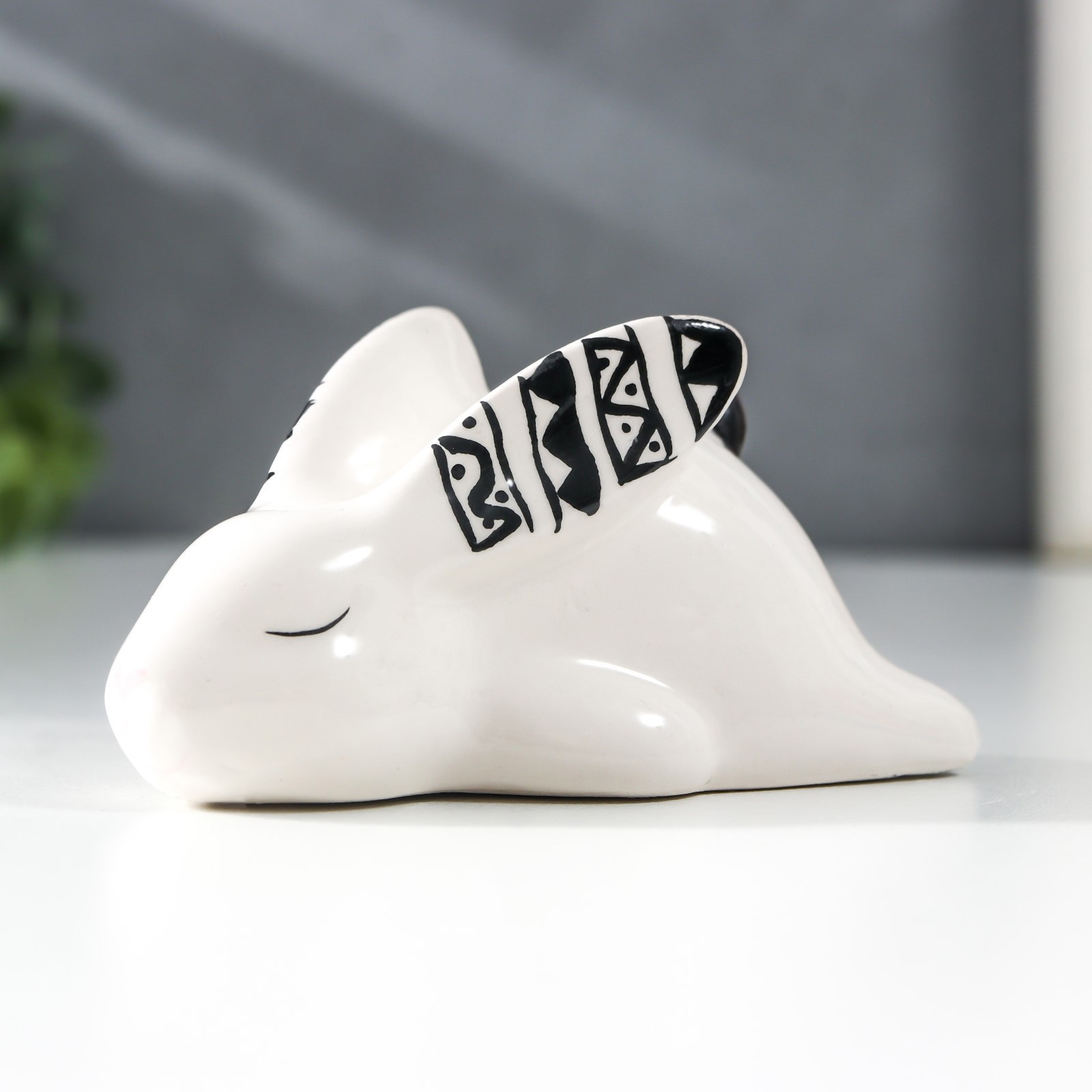 Изображение товара Сувенир интерьерный Спящий зайчонок с чёрными ушками