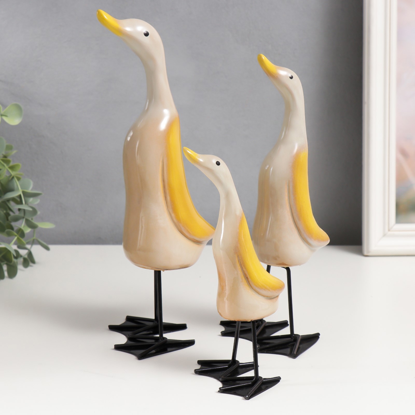 Изображение товара Набор сувениров «Три утки» — декоративные фигуры 3 шт, 18/22,5/28 см