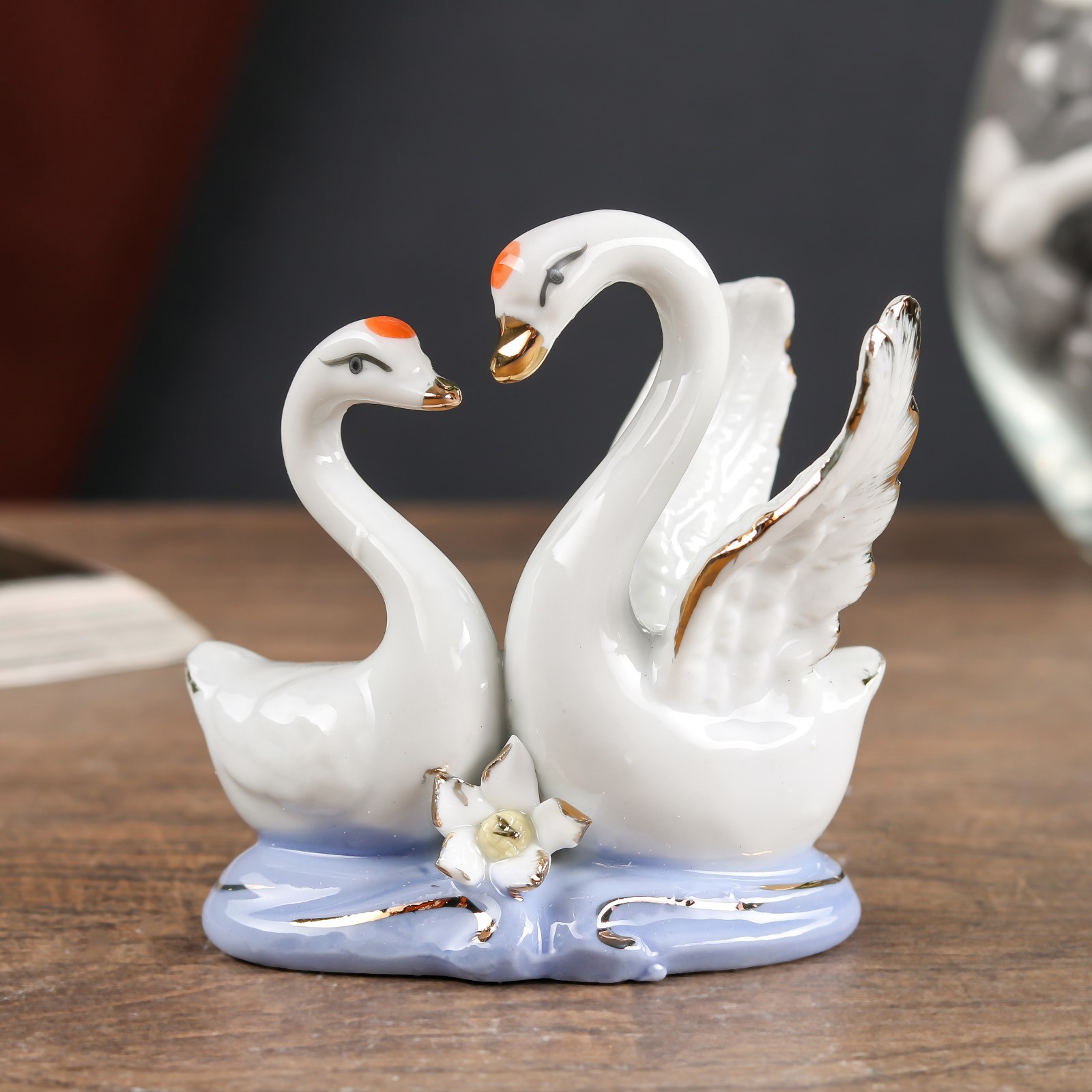 Изображение товара Сувенир интерьерный 2 лебедя 8*7 см
