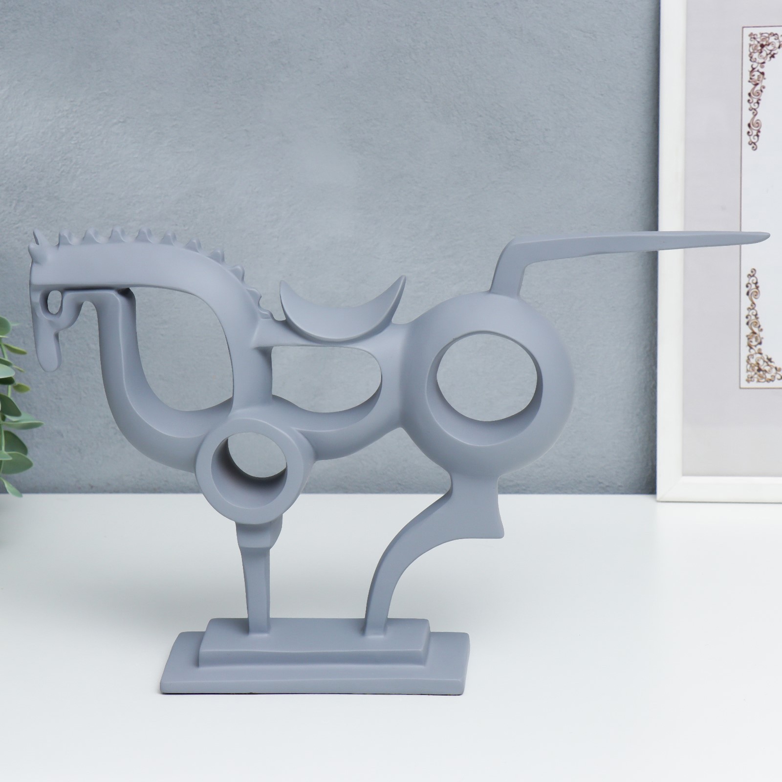 Изображение товара Сувенир интерьерный Абстракция Конь серый 22x7.5x35 см