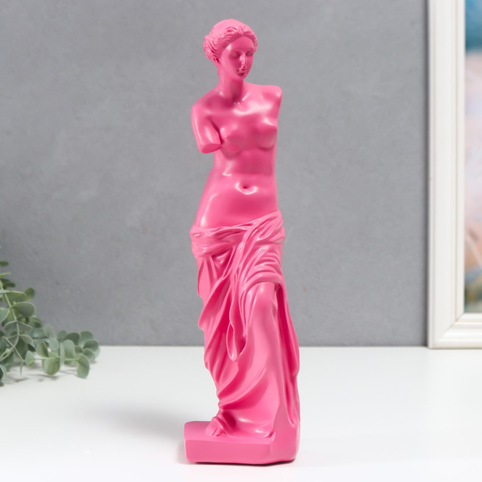 Изображение товара Сувенир Венера фуксия 29x9x9 см — декоративная фигура