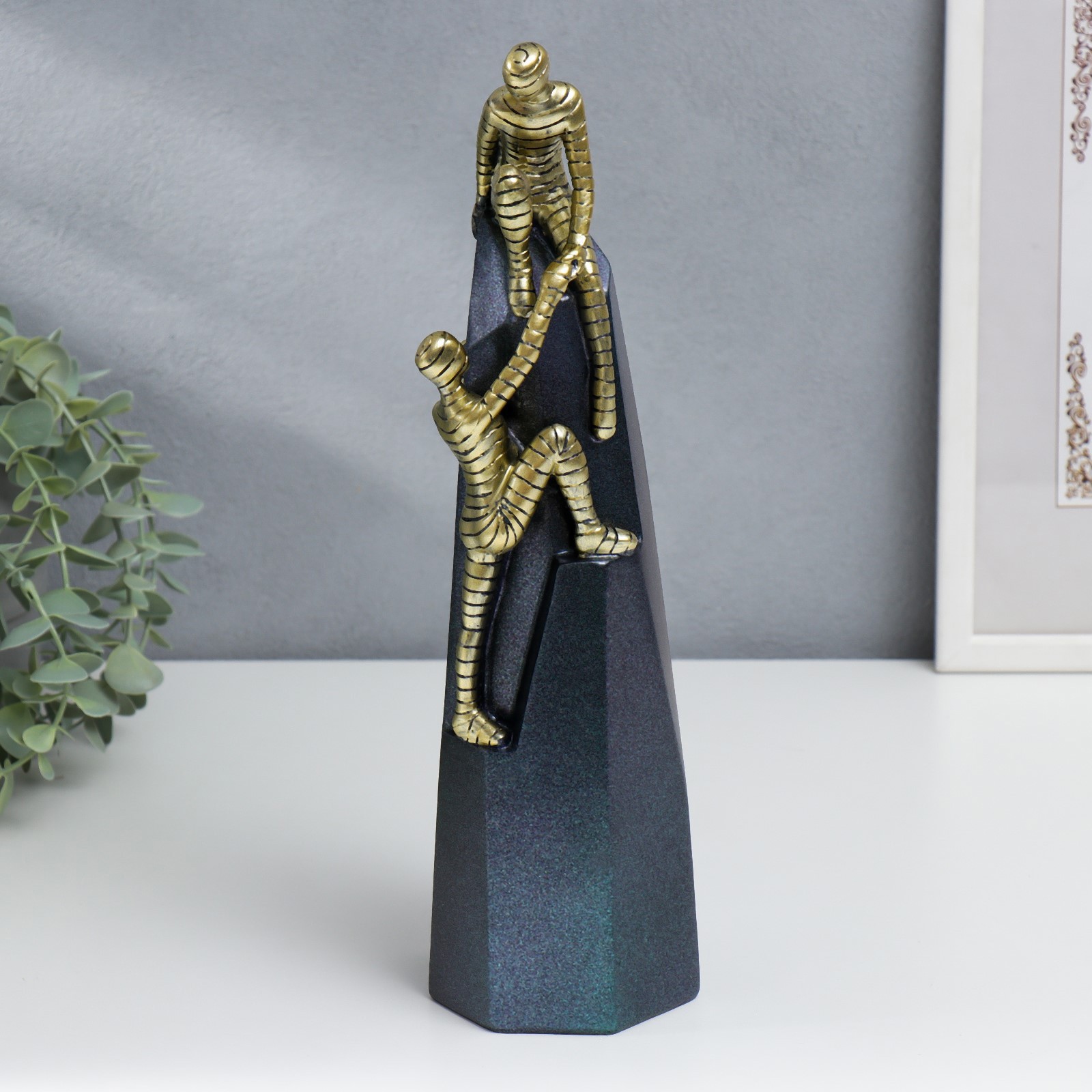 Изображение товара Сувенир интерьерный SIMALAND Вместе к вершинам 9,5×9,5×33,5 см