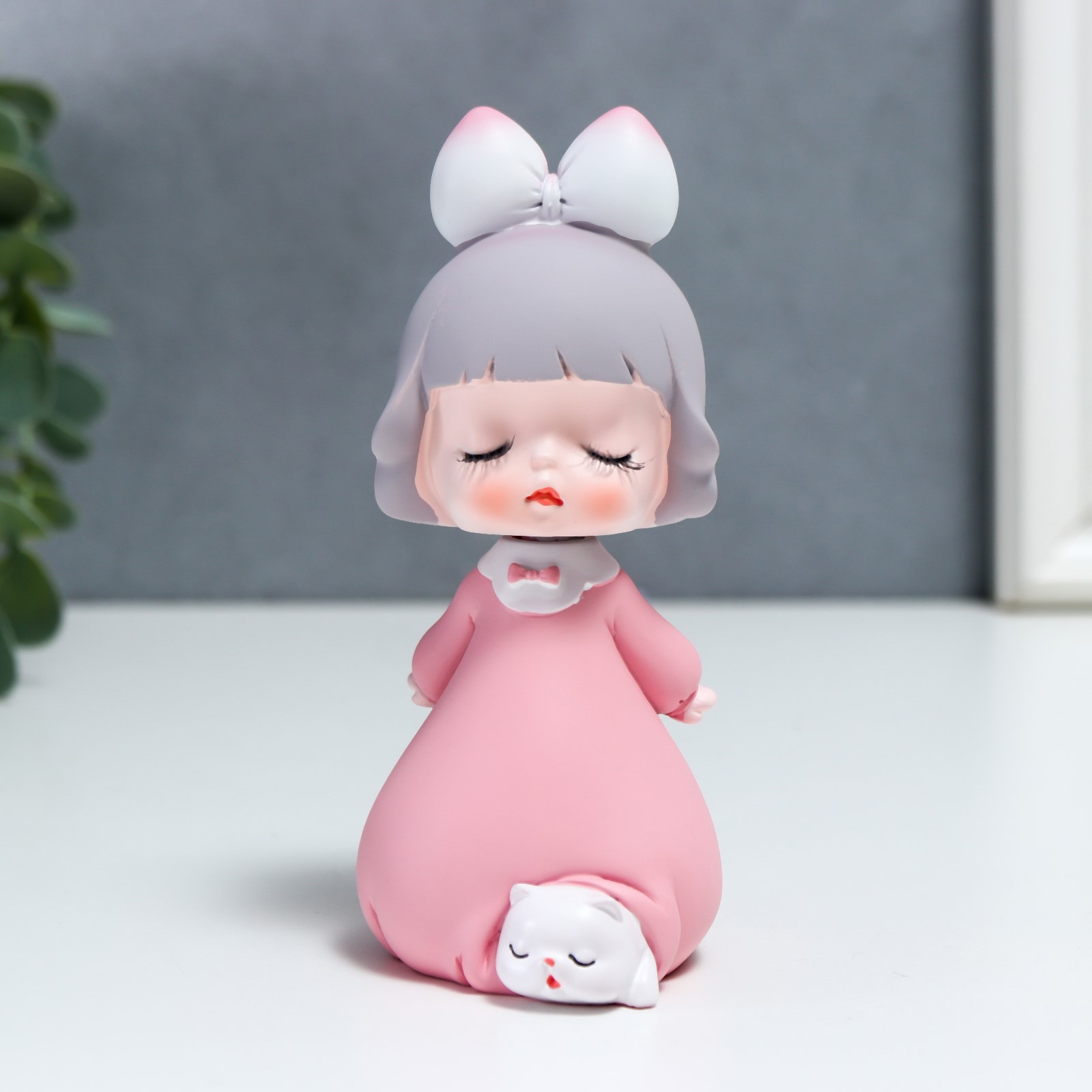 Изображение товара Сувенир интерьерный "Малышка с котиком" 12.1x4.6x5.2 см