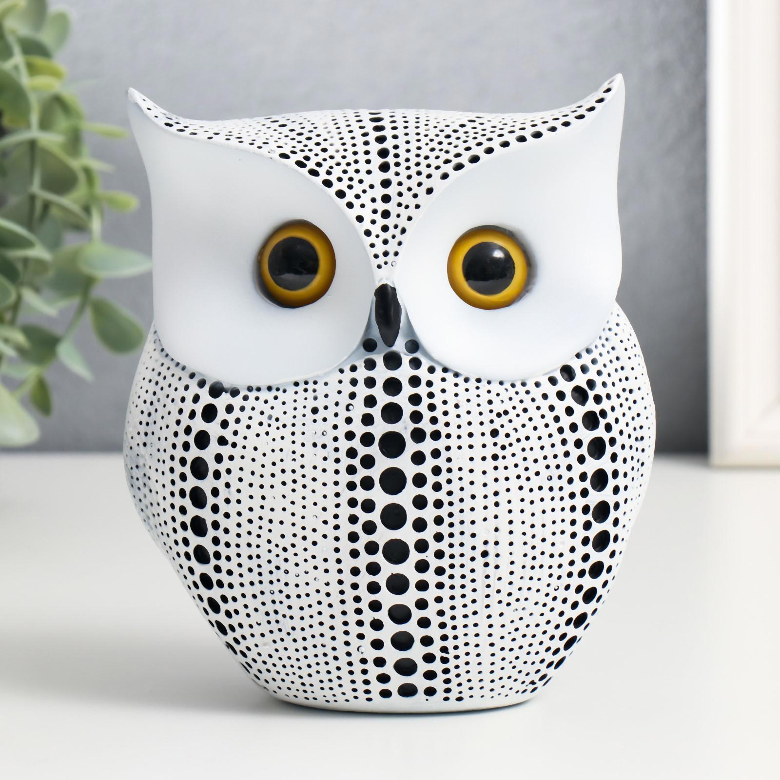 Изображение товара Филин - точки: белая сувенирная фигура 13x15 см