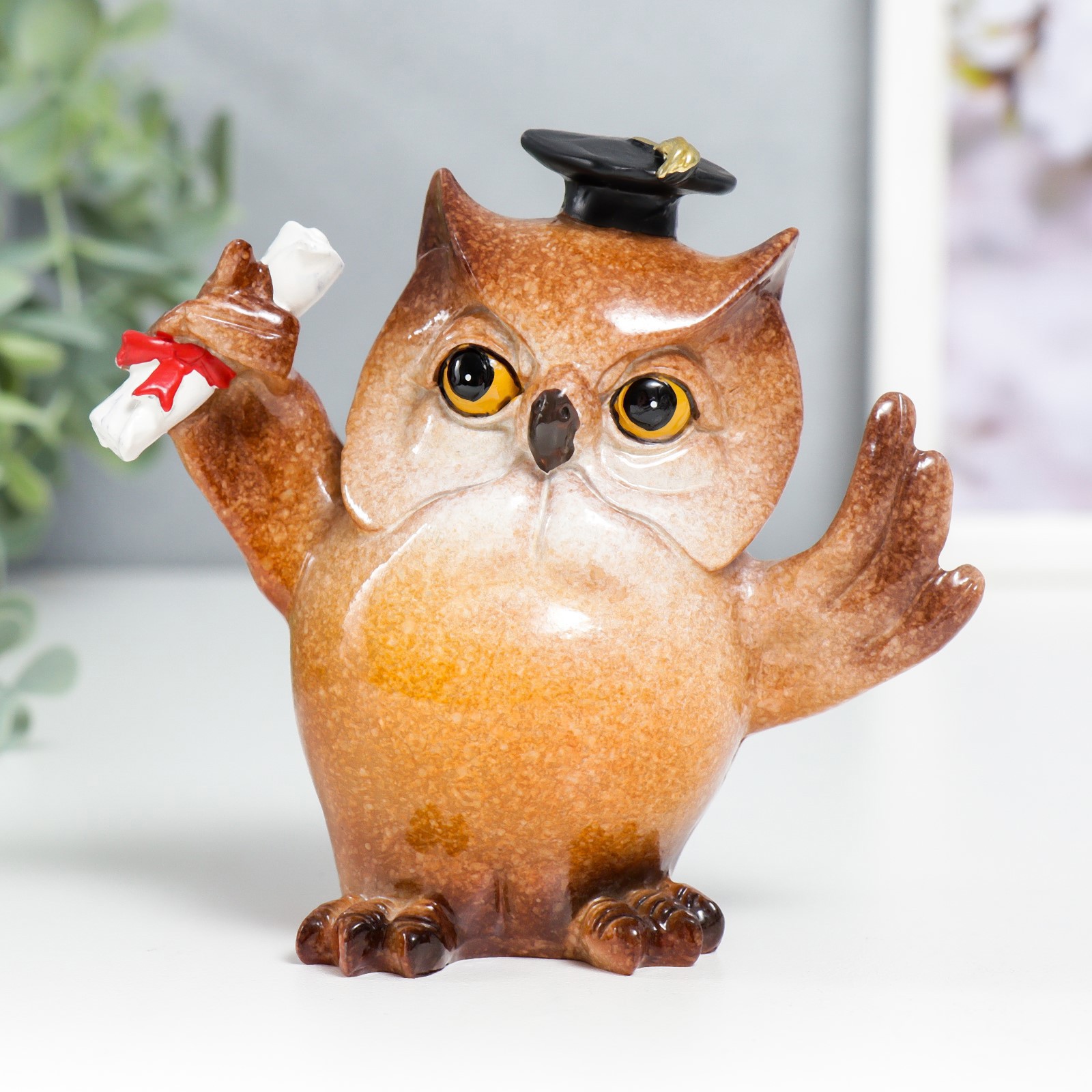 Изображение товара Сувенир интерьерный "Филин - Выпускник" 9.8x5.5x10.6 см