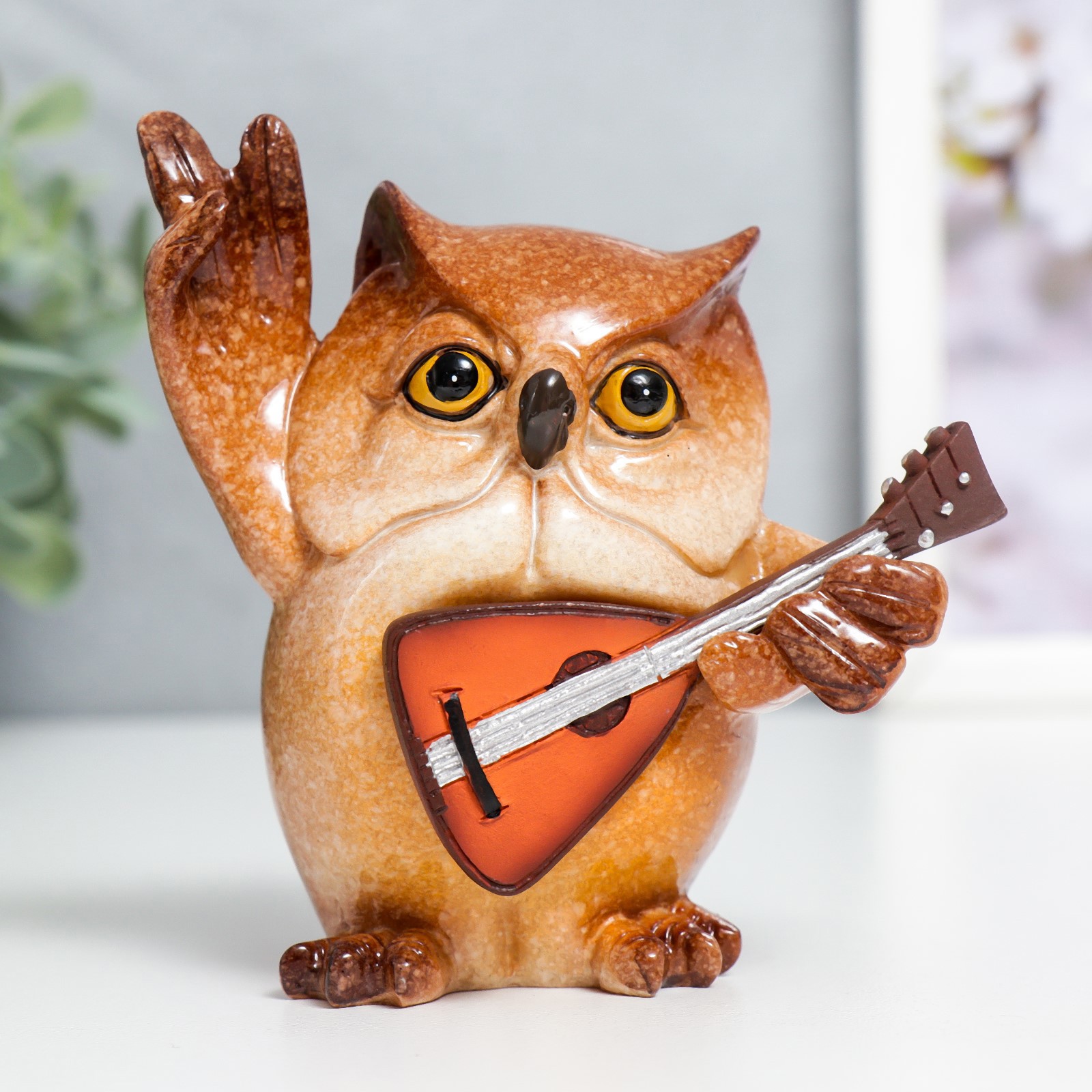 Изображение товара Сувенир интерьерный "Филин - Музыкант с балалайкой" 10x6.3x9.7 см