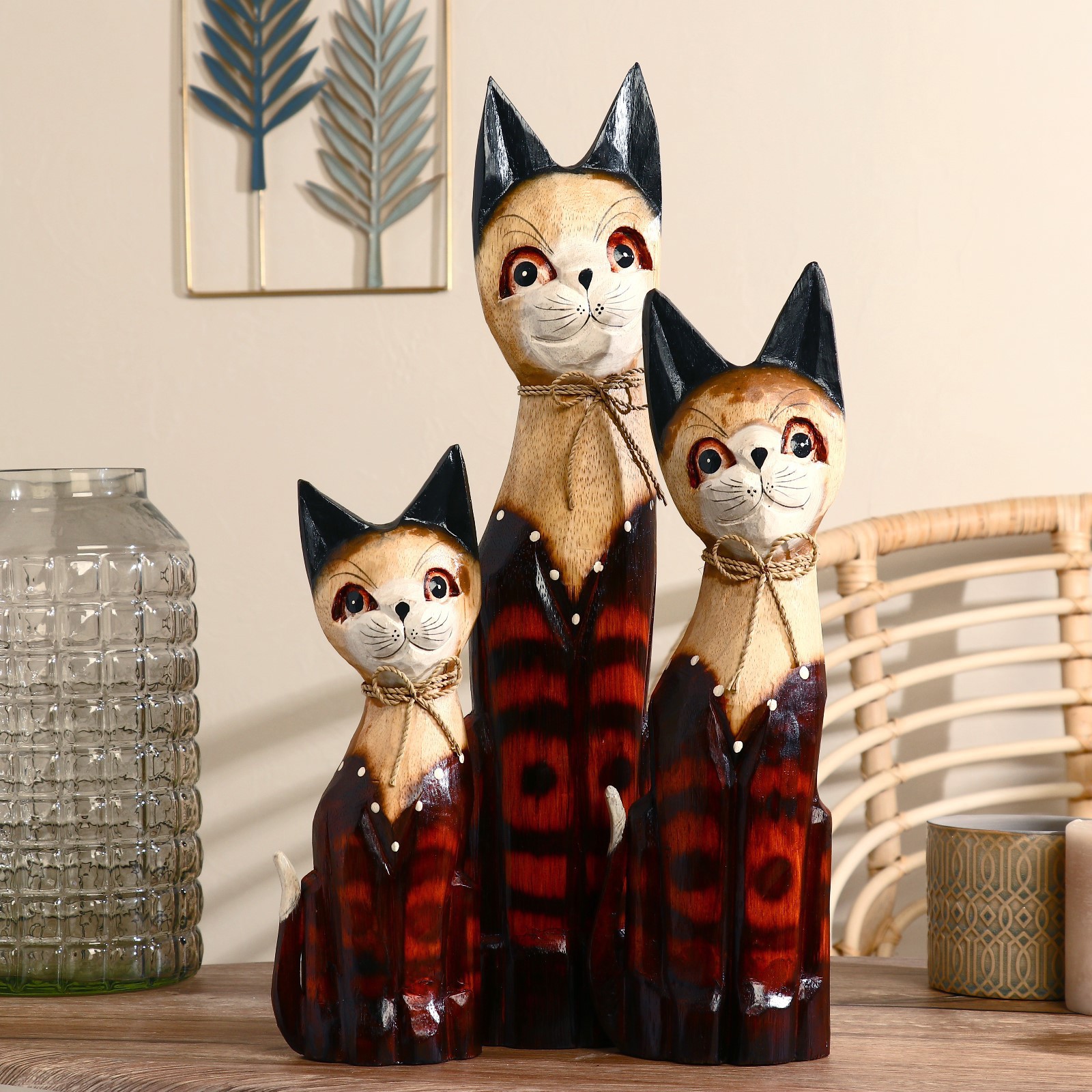 Изображение товара Набор сувениров интерьерных 3 шт "Кошки Полосатые лапки" (50.40.30 см) 7x25x50 см