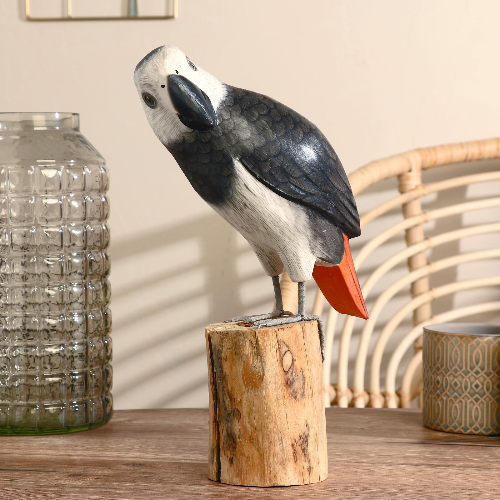 Изображение товара Сувенир интерьерный "Попугай на пеньке" чёрный 30 см