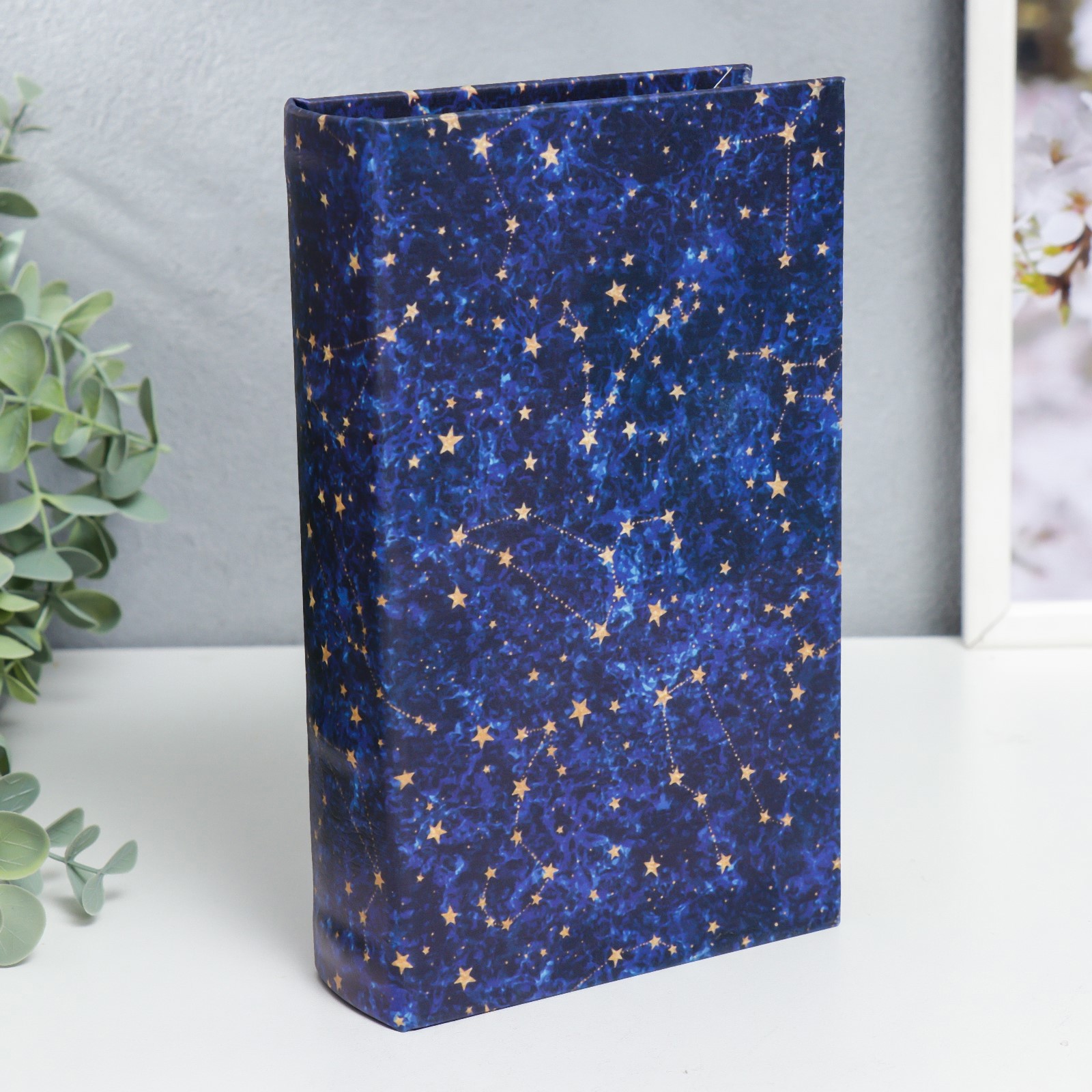 Изображение товара Шкатулка-сейф книга "Созвездия" 21x13x5 см