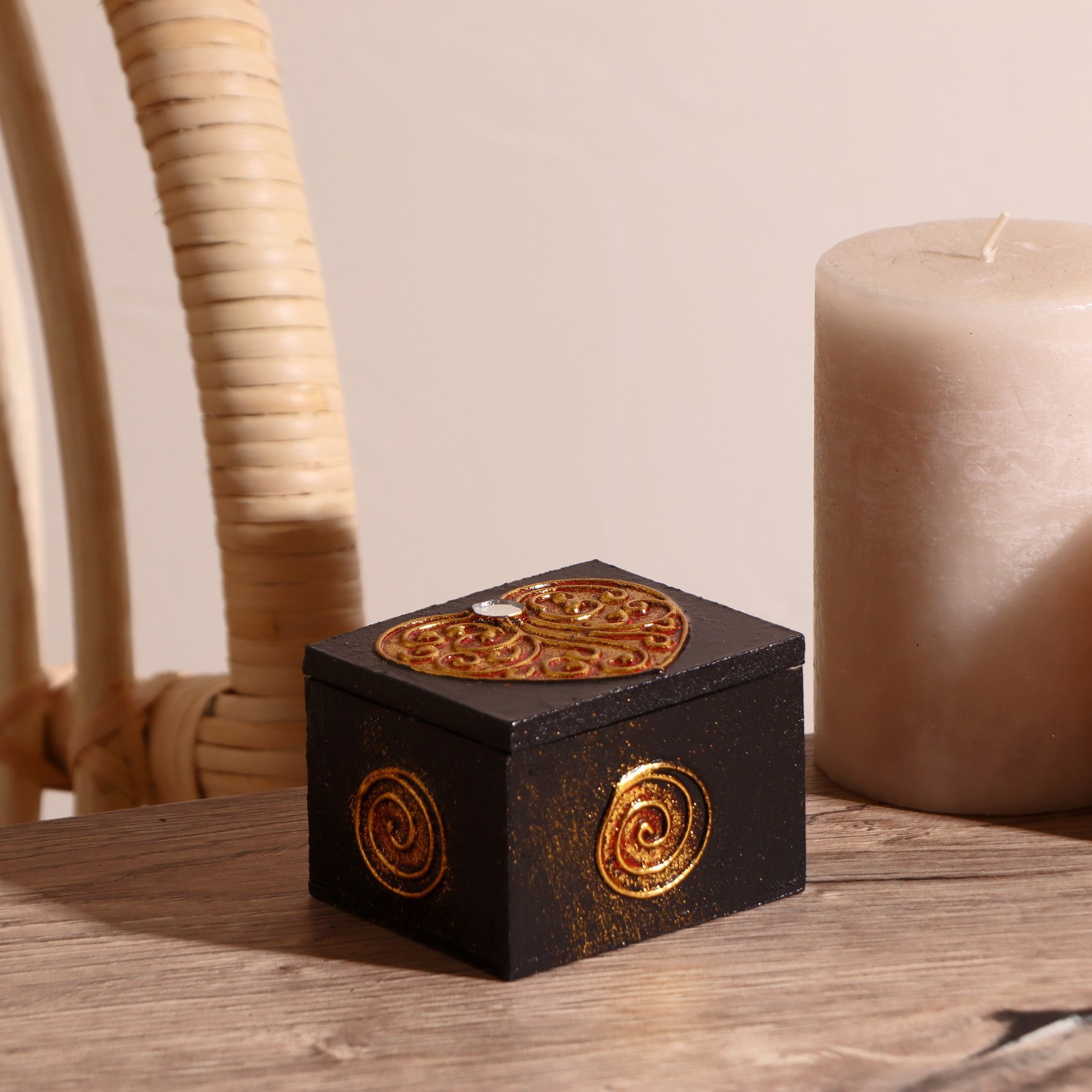 Изображение товара Шкатулка универсальная Середечко 7x6x5 см — МДФ, разноцветная